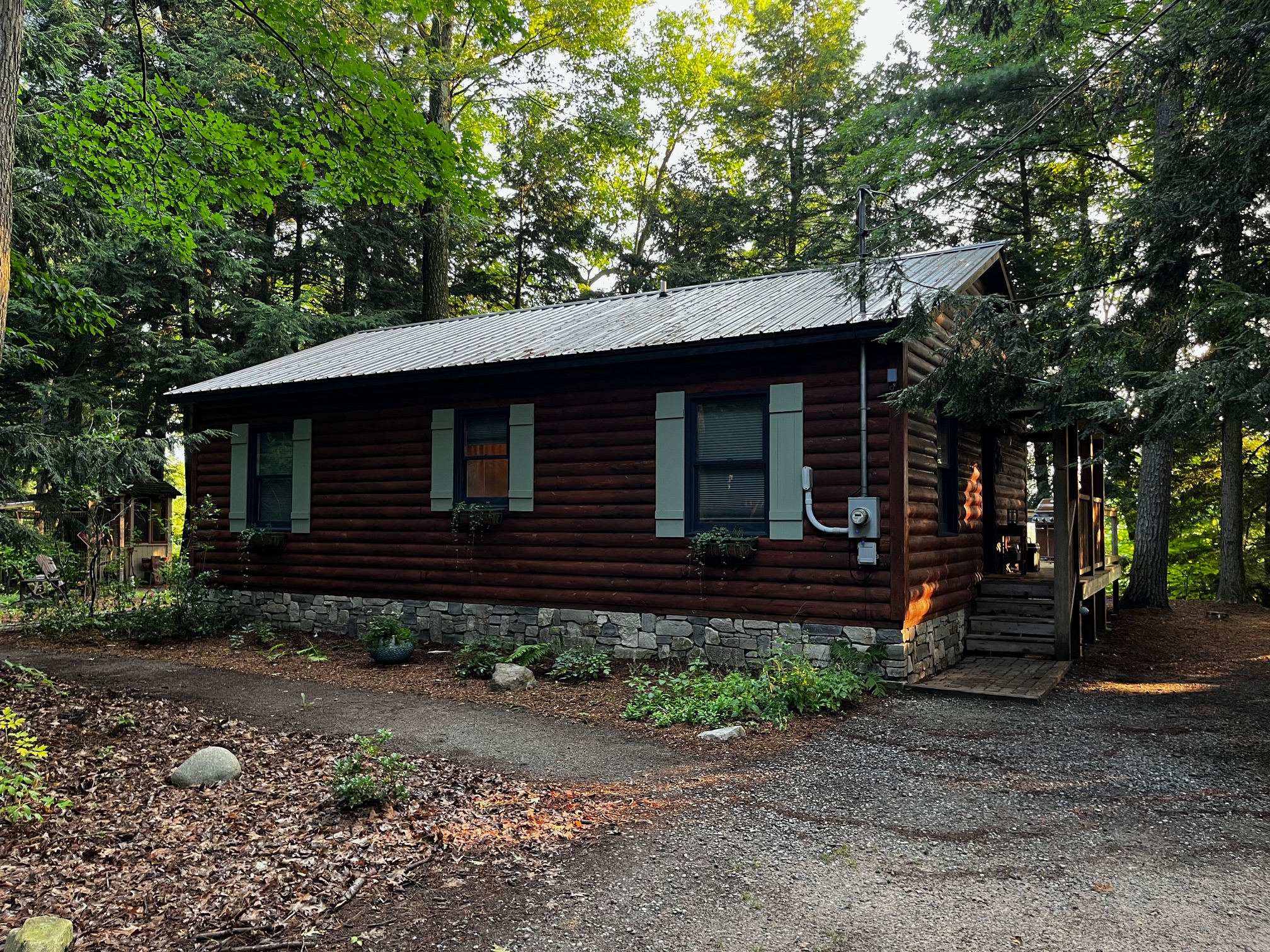 Muskegon Pines-Lake Cabin