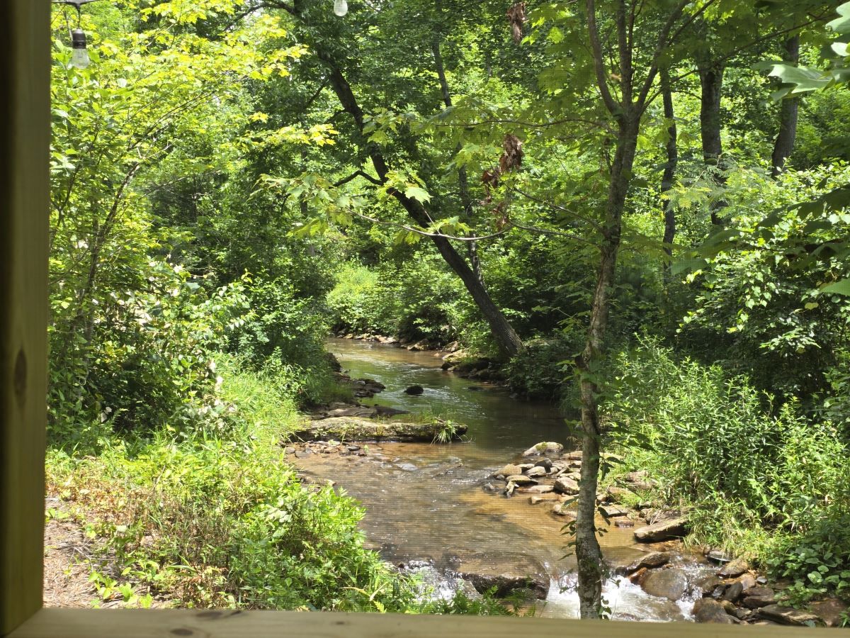 Glamping At Fall Creek Retreats