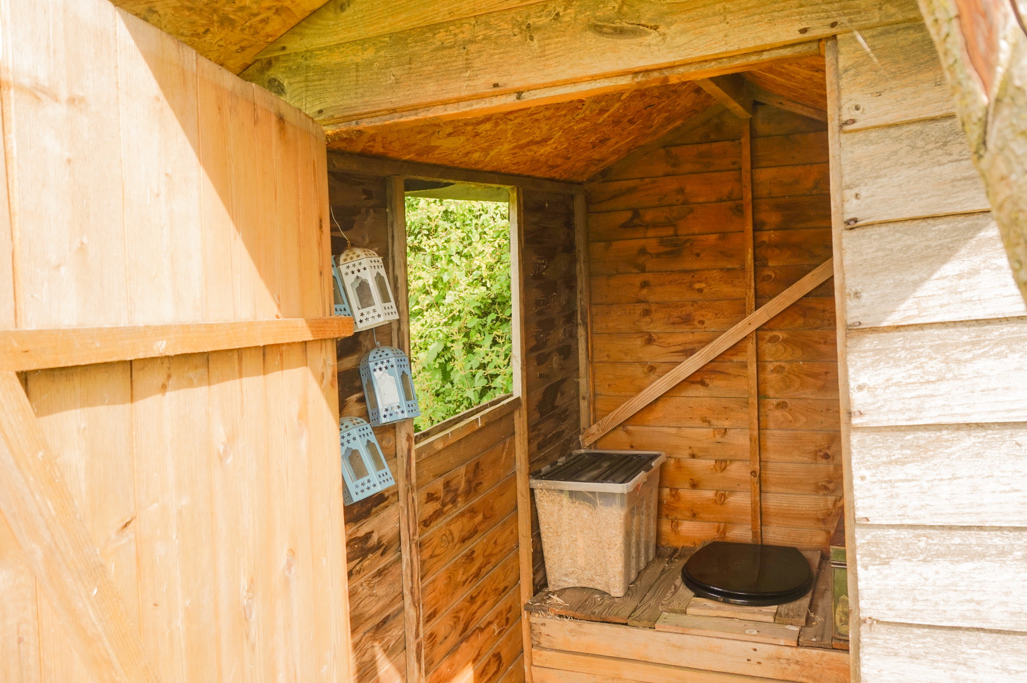 Clean pit toilet with a nice view and toilet paper provided, who could ask for more?