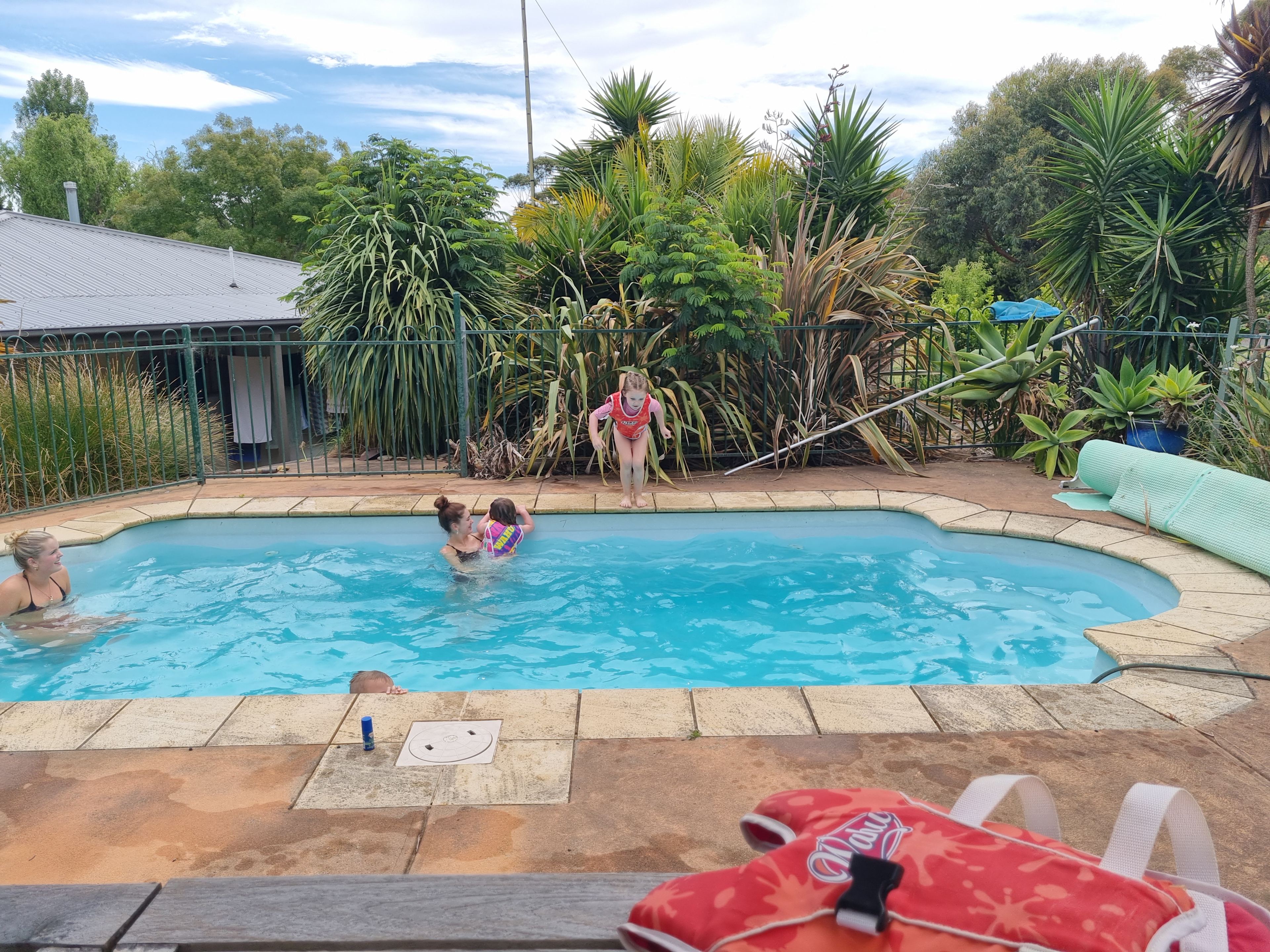 Swan Bay Road Wallington