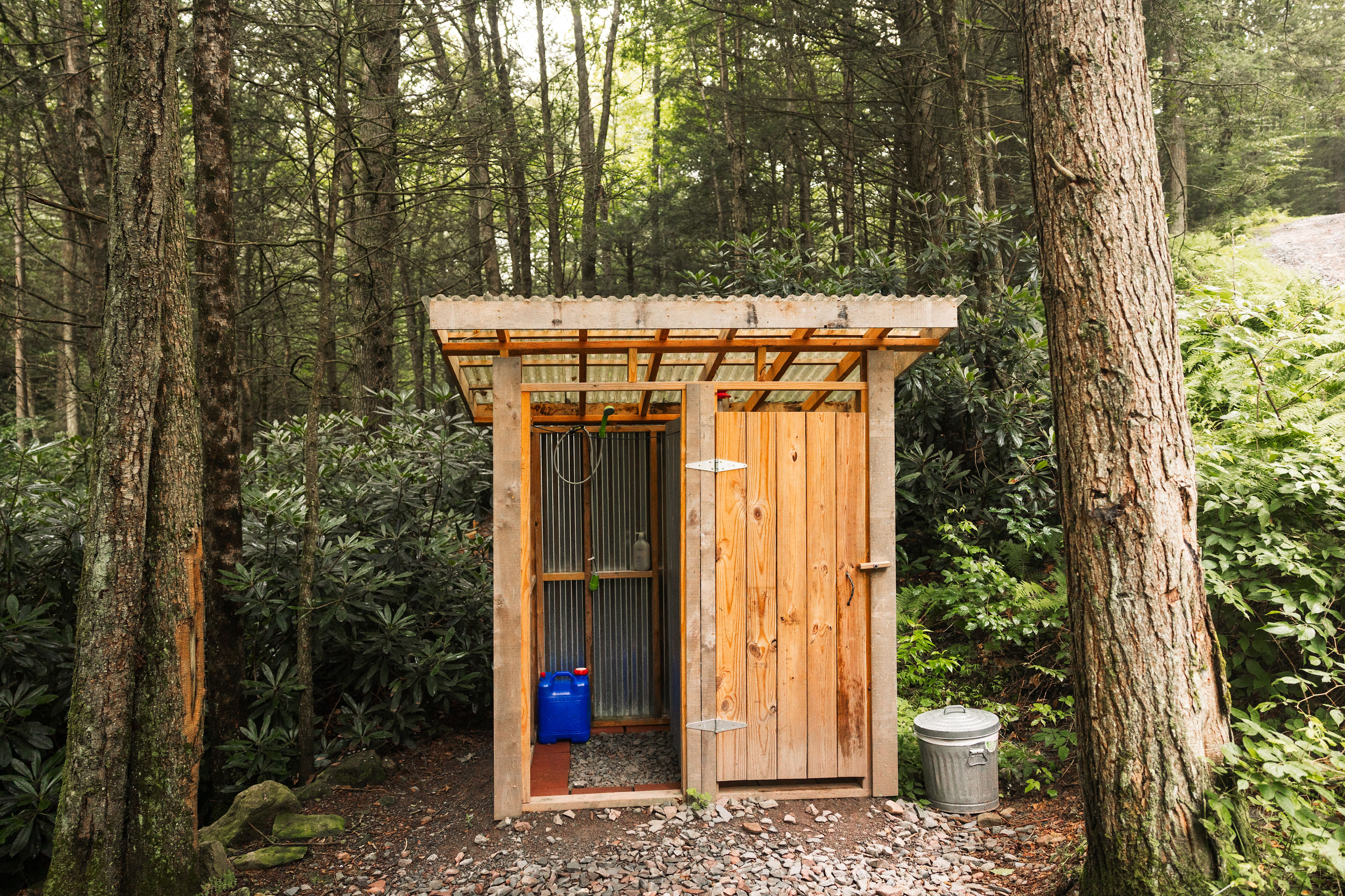 bathroom and shower at  "a creek runs through it" site