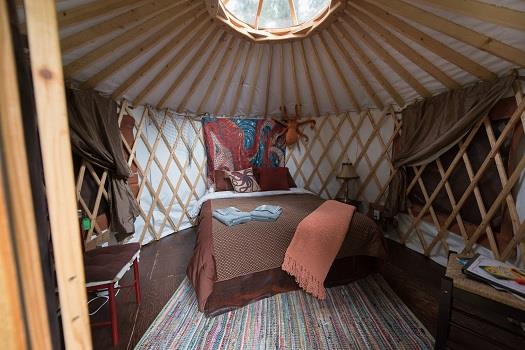 Nauti Otter Inn Yurt Village