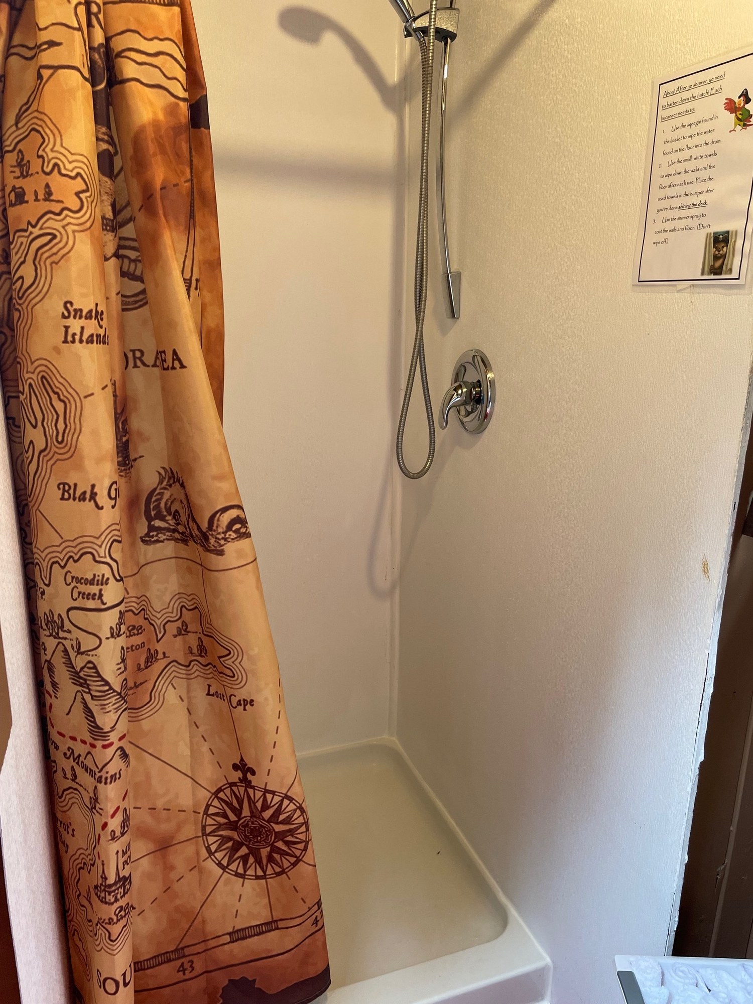 Nauti Otter Inn and Yurt Village