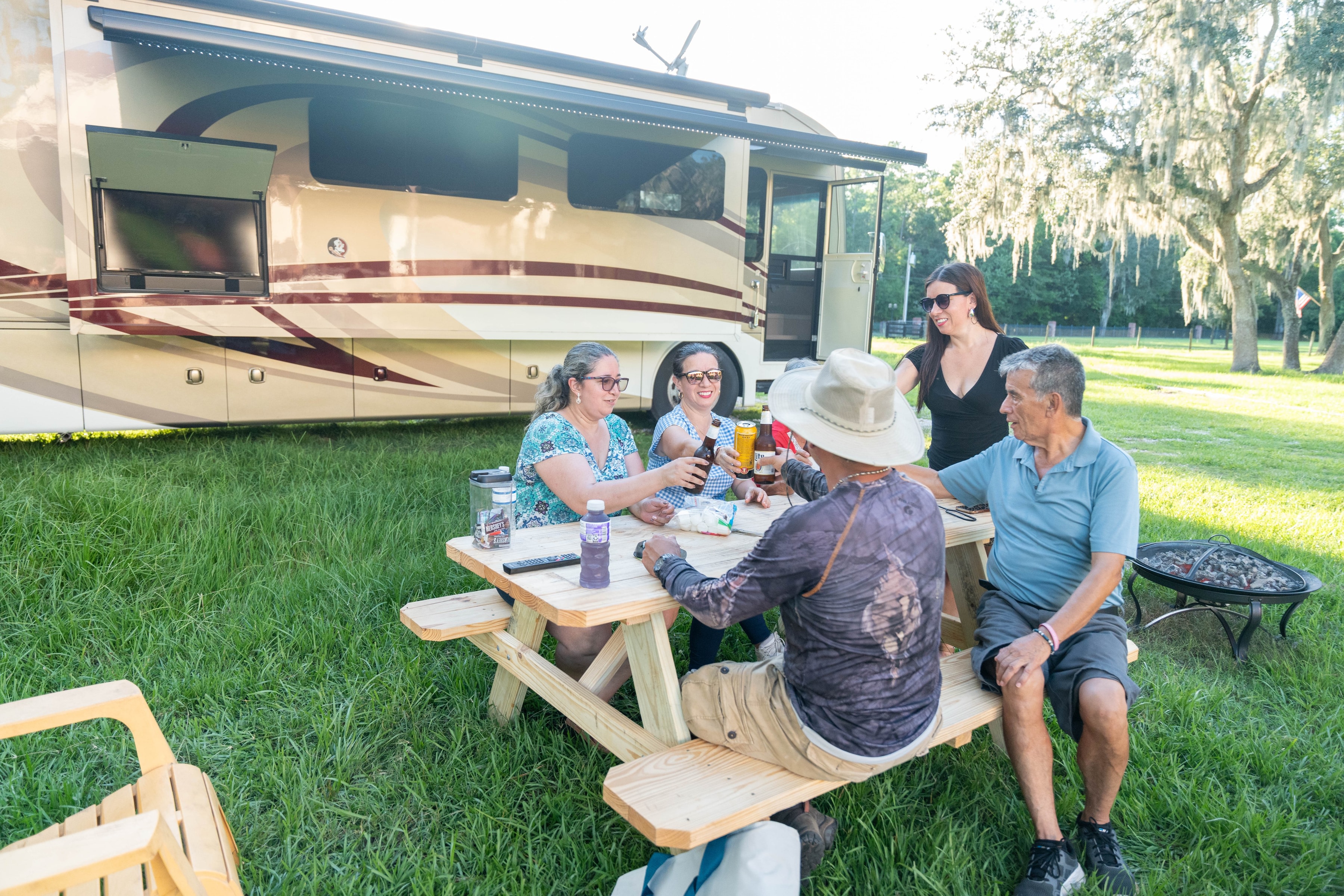 Family Farm Close to Everything!