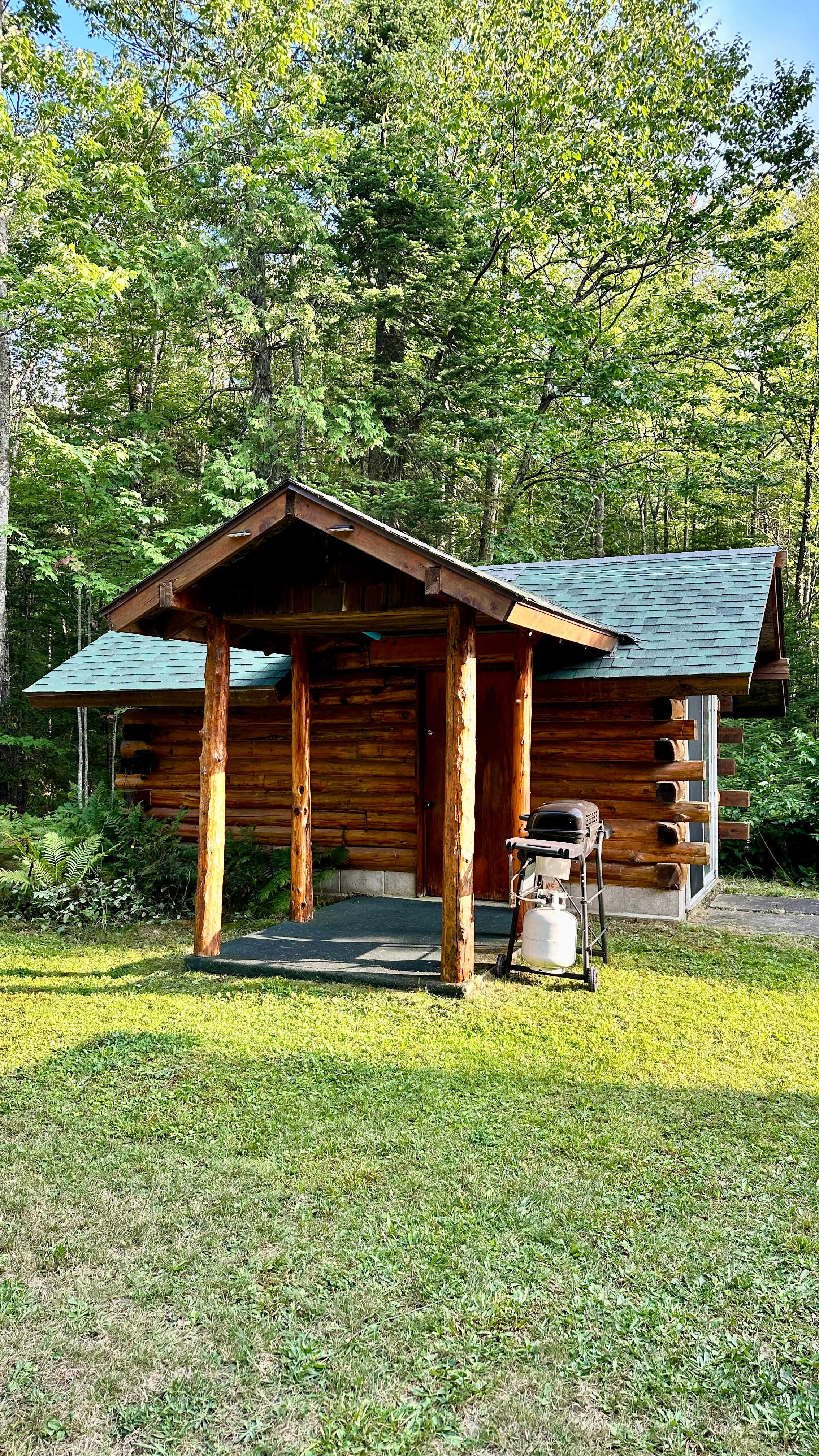 Little Brocky Lake Cabin & Sauna