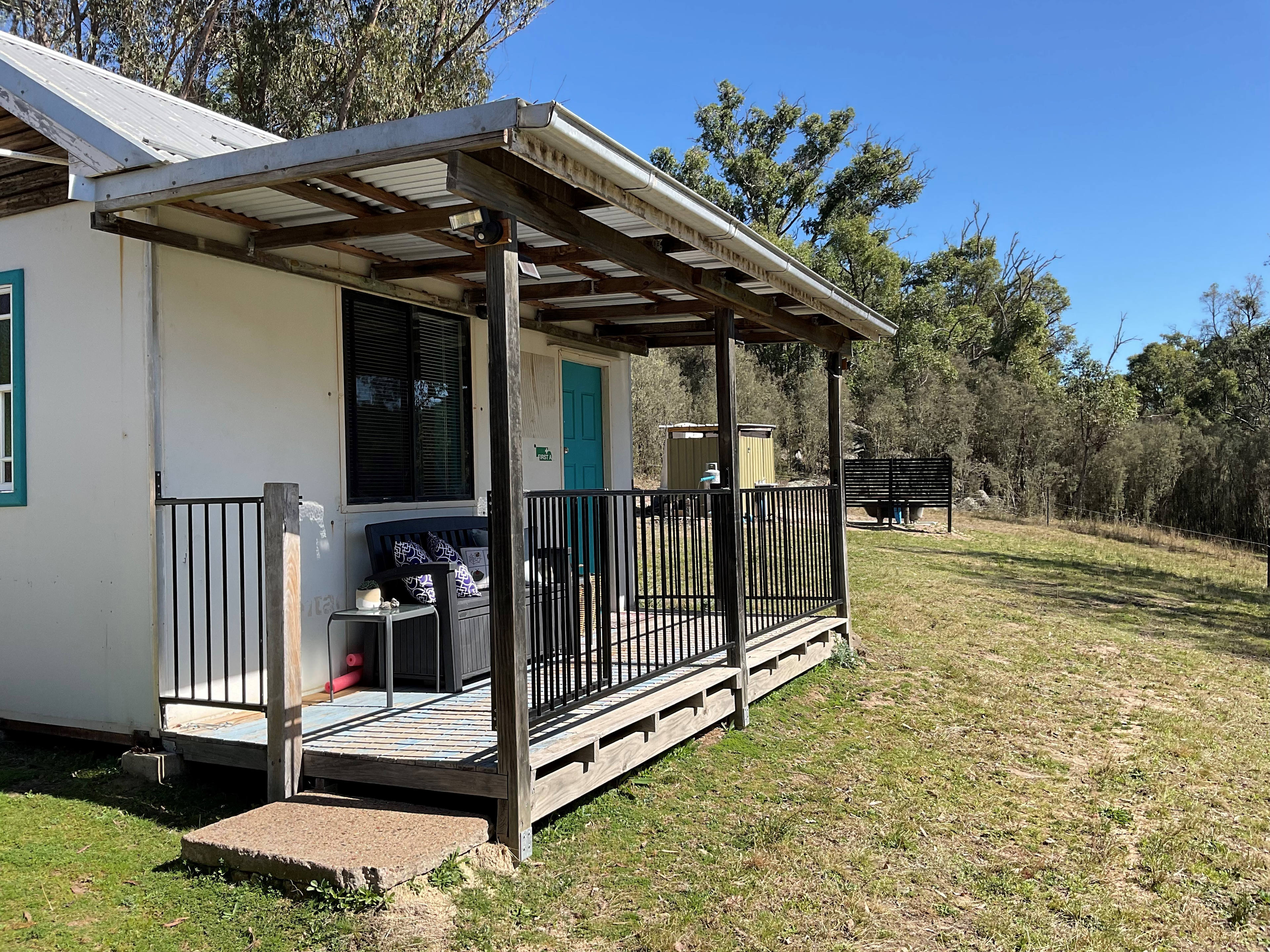 Kingfisher's Hut Riverside Retreat