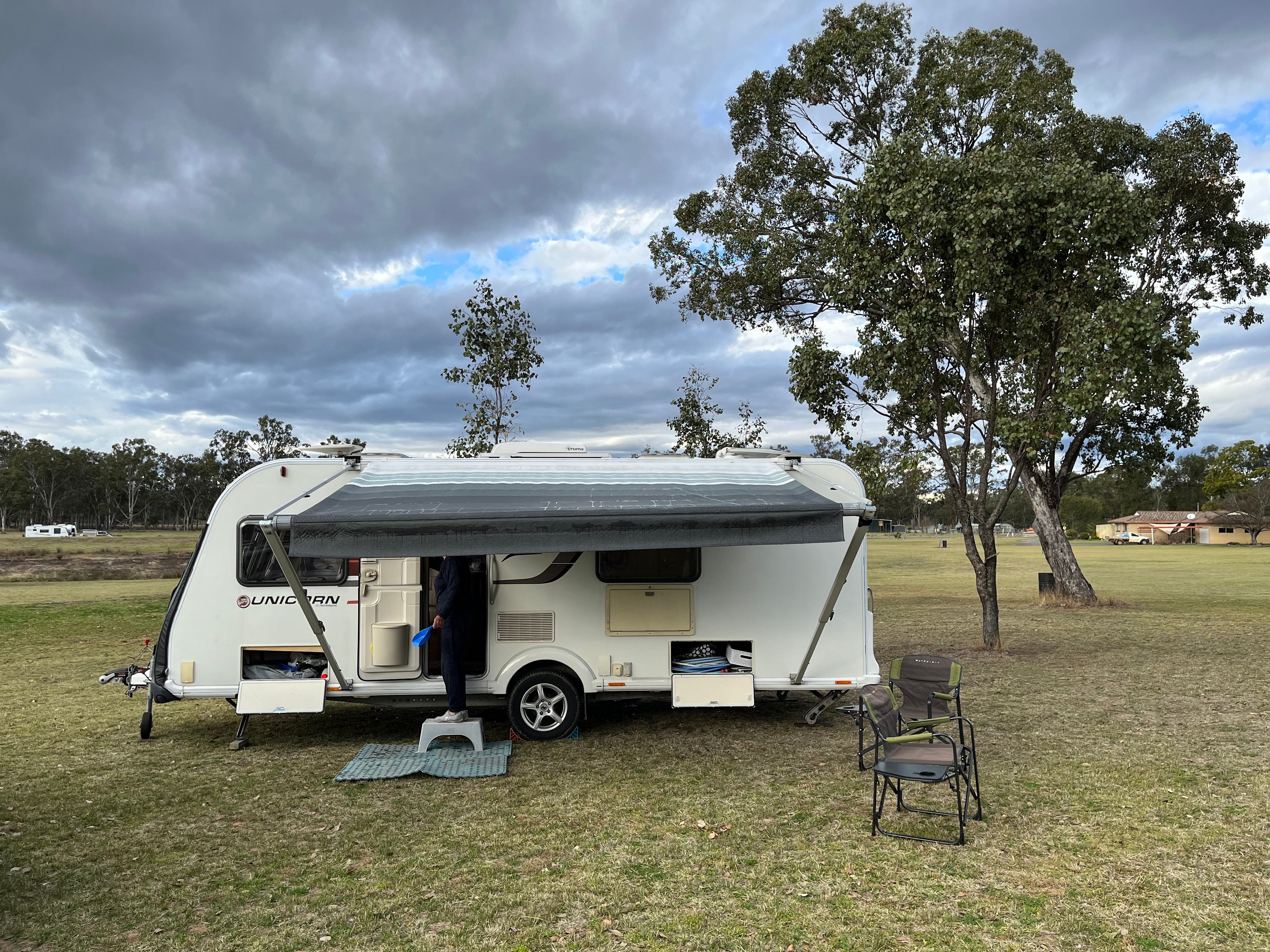 Lots of room, great spot, quiet and private.  Recommended 😀