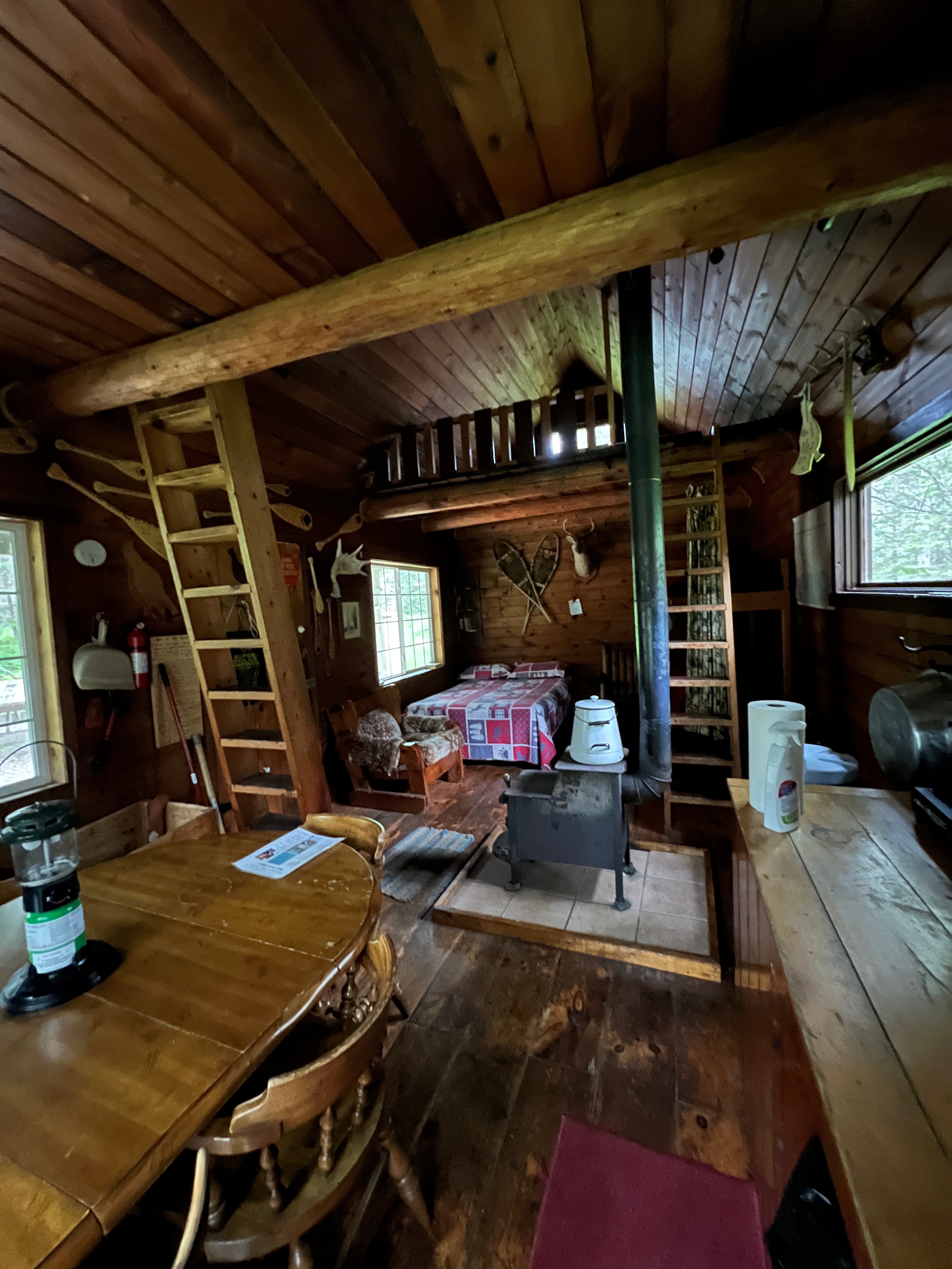 Bally Creek Cabins - off grid!