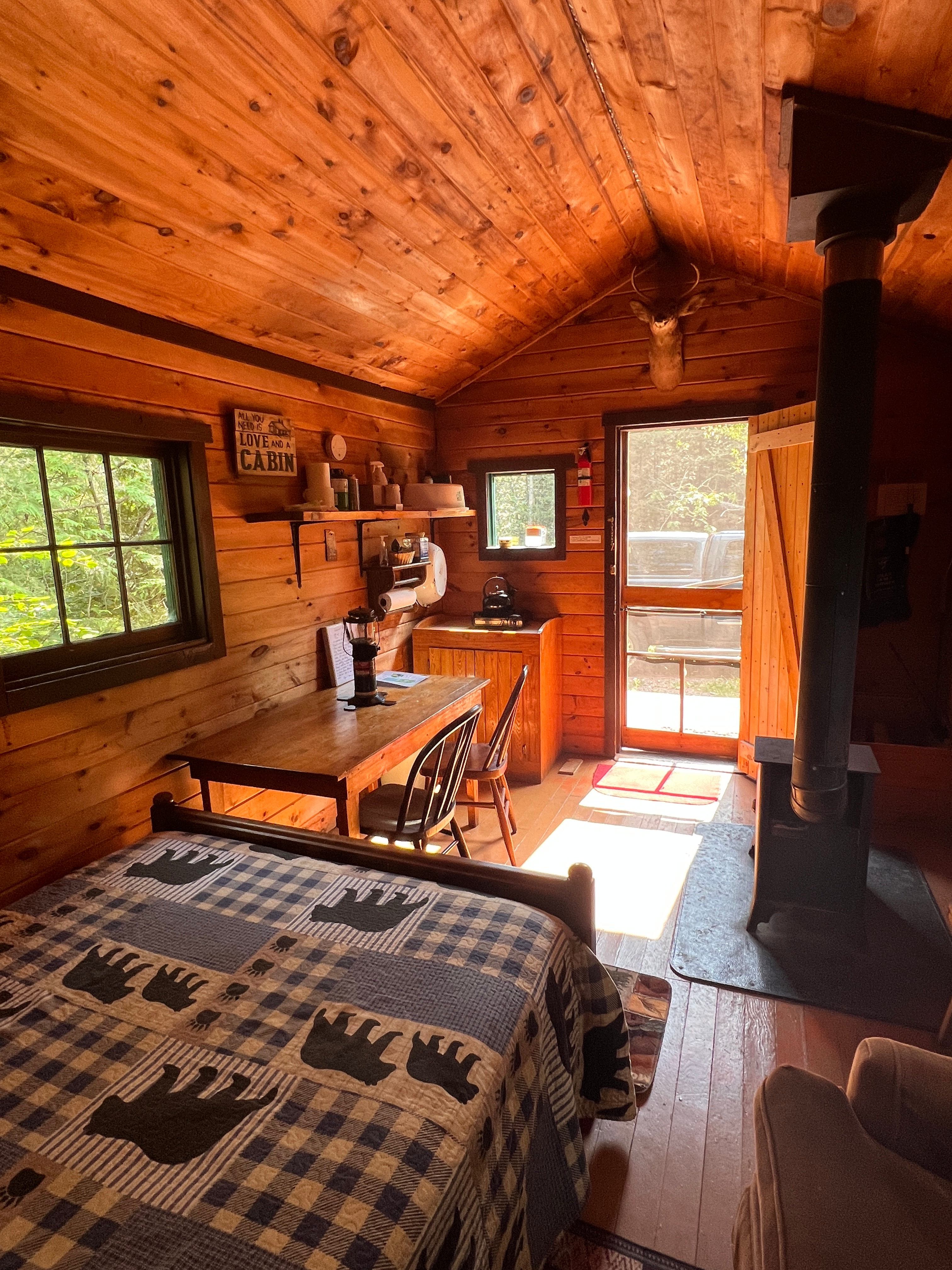 Bally Creek Cabins - off grid!