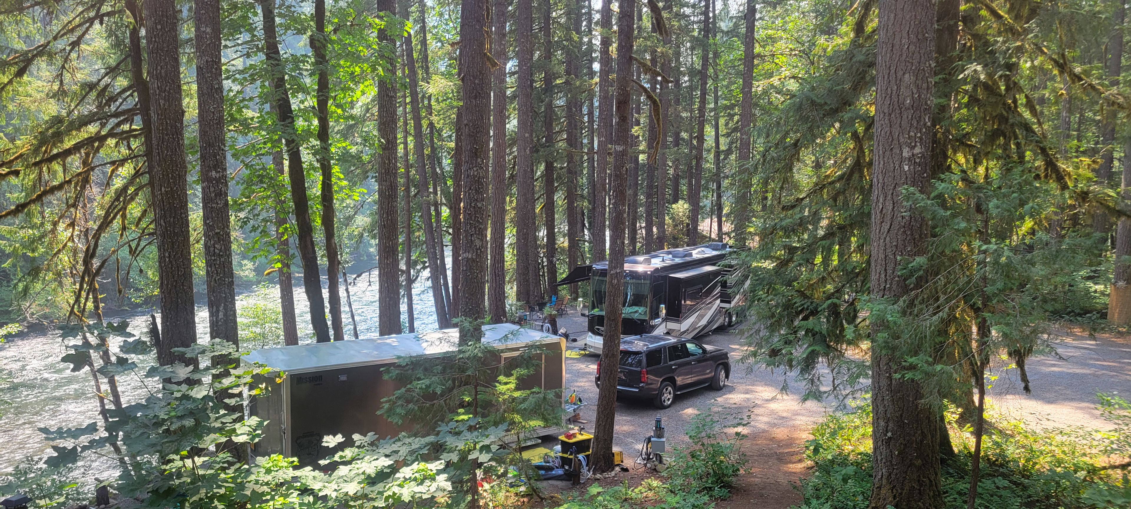 Upriver Paradise "Private Retreat"