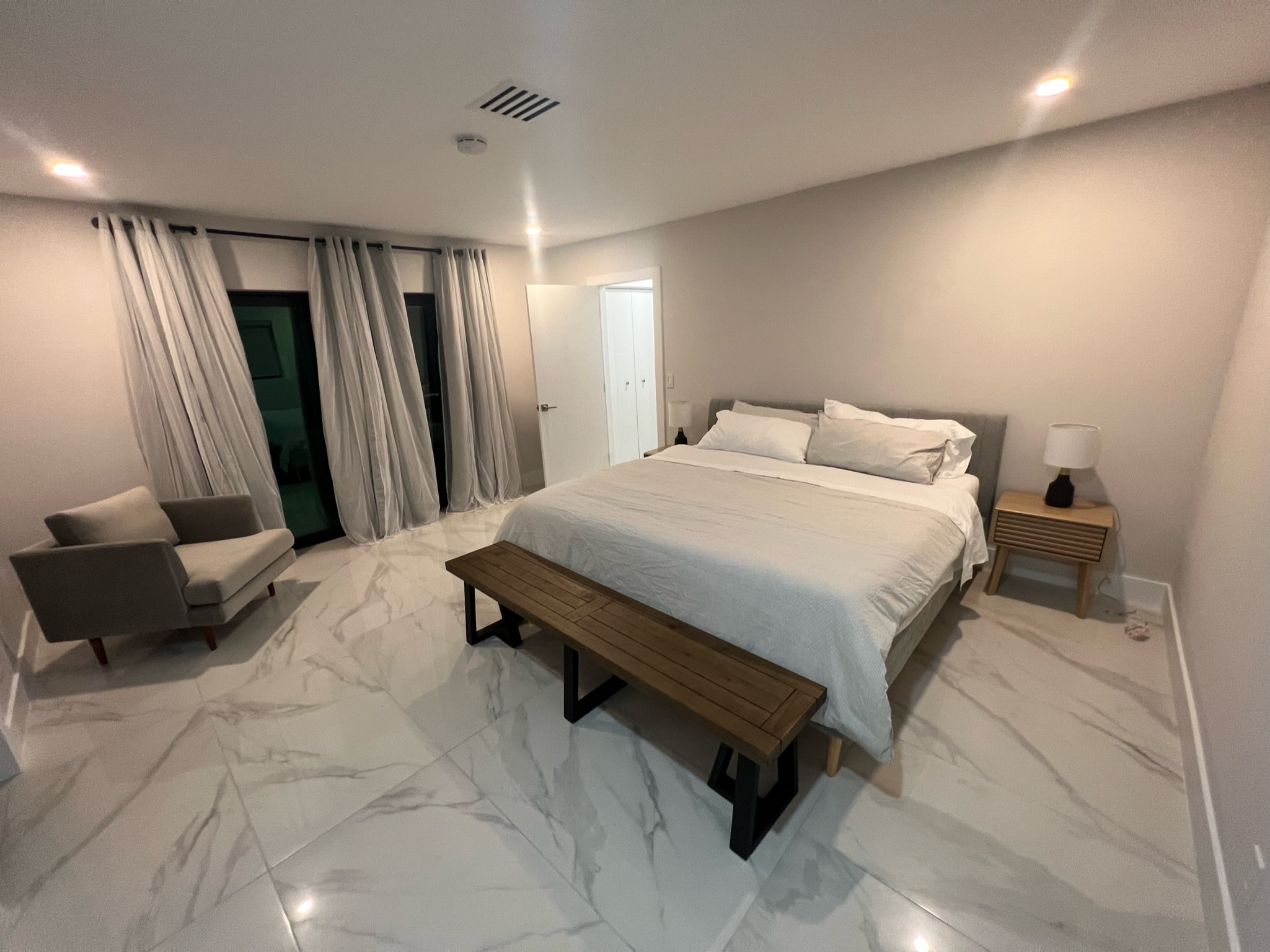 Spacious new house @ Emerald Hills