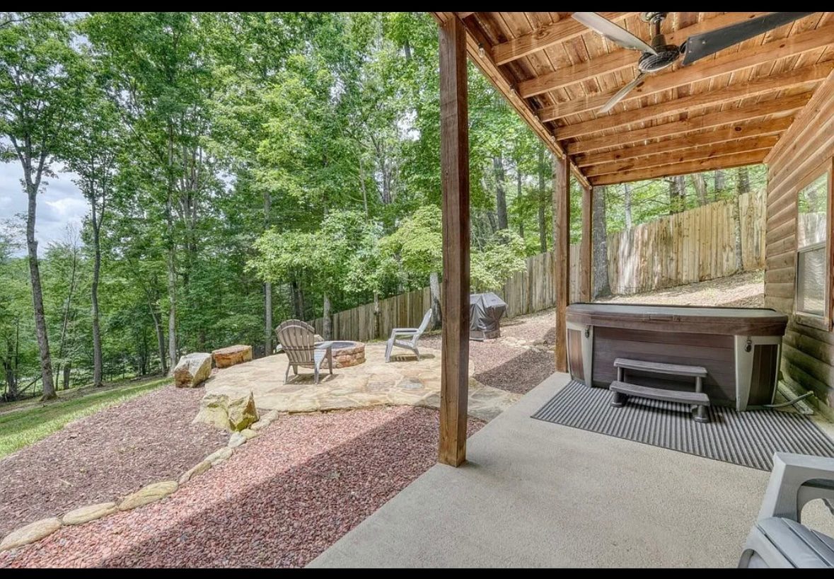 Whispering Pines Cabin