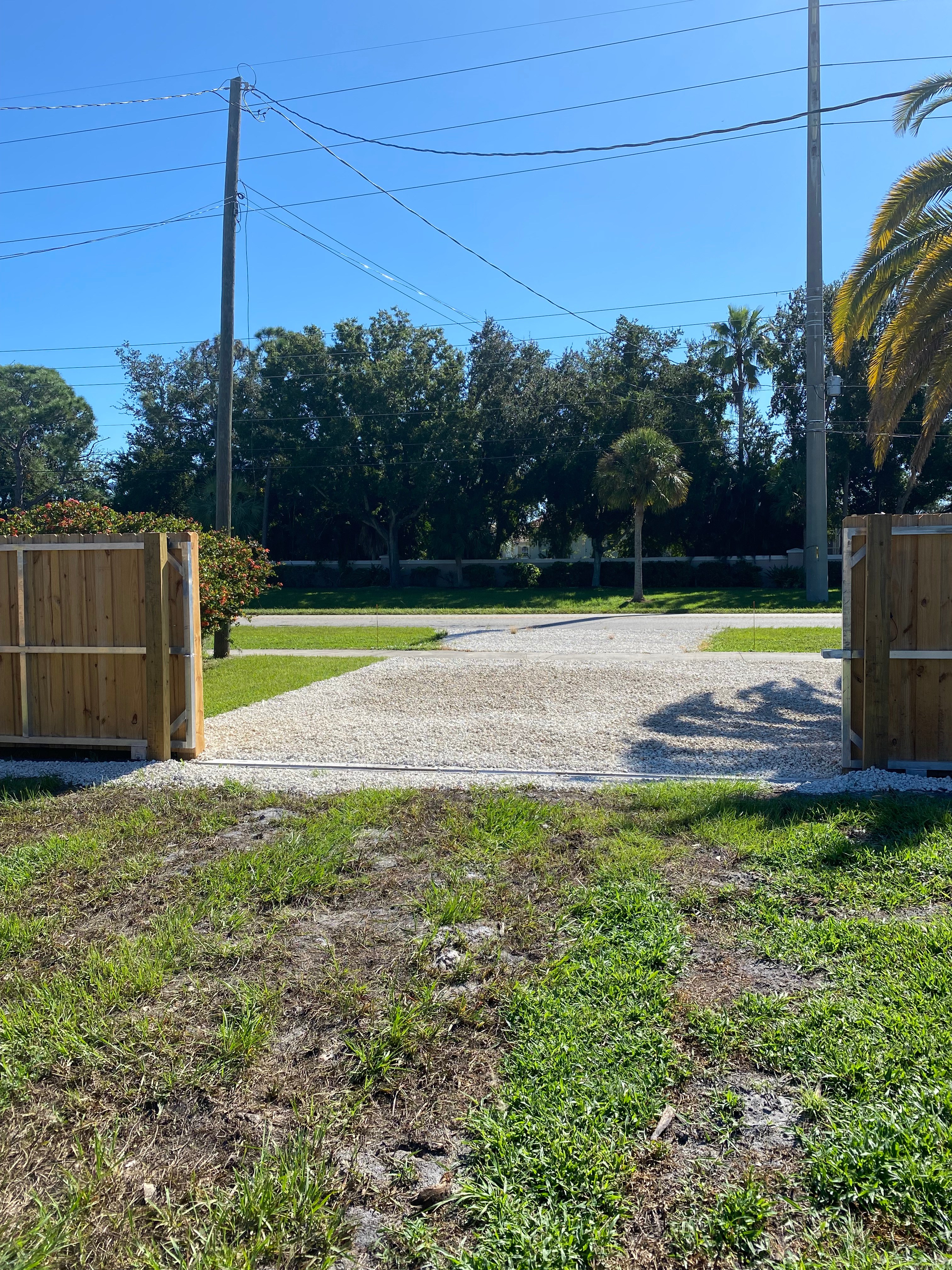 Brainy And Footsy Beach Pad