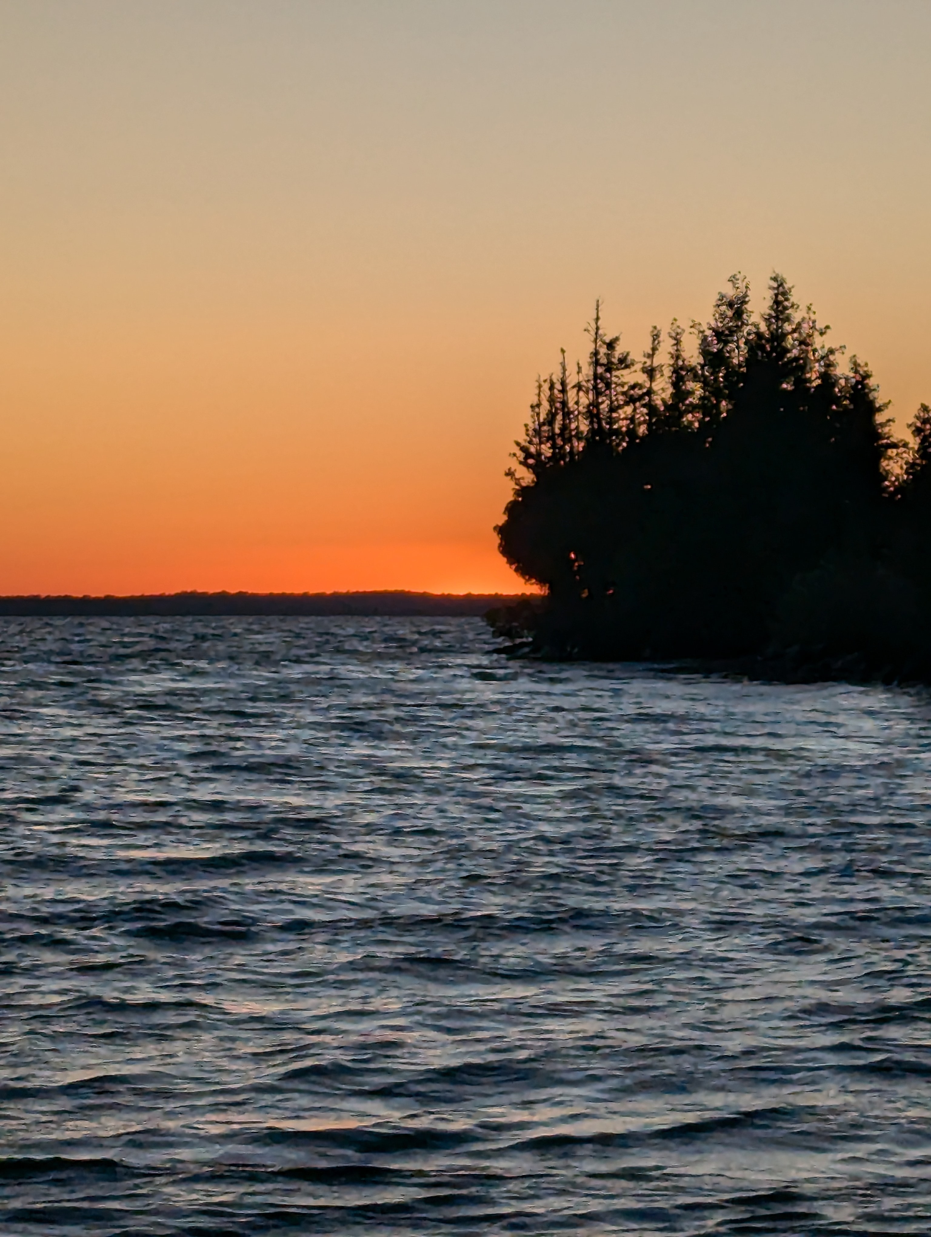 Lakepoint Lodging and Camping