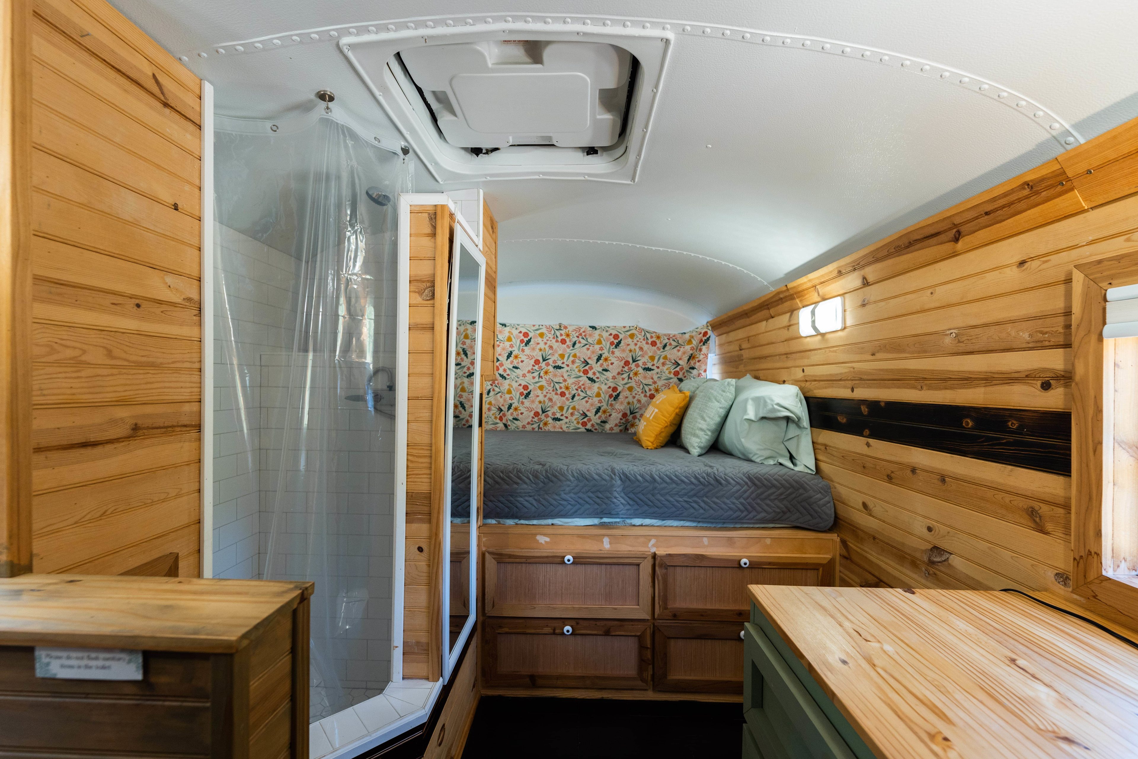 Pinnacle Bus Stop~ Blue Bungalow