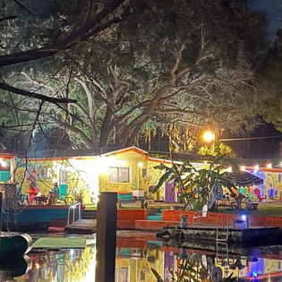 Manatee Landing Old Florida Resort