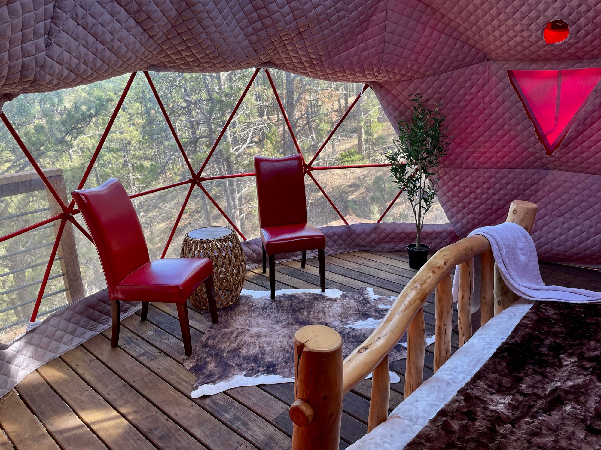 Rushmore Skies Retreat