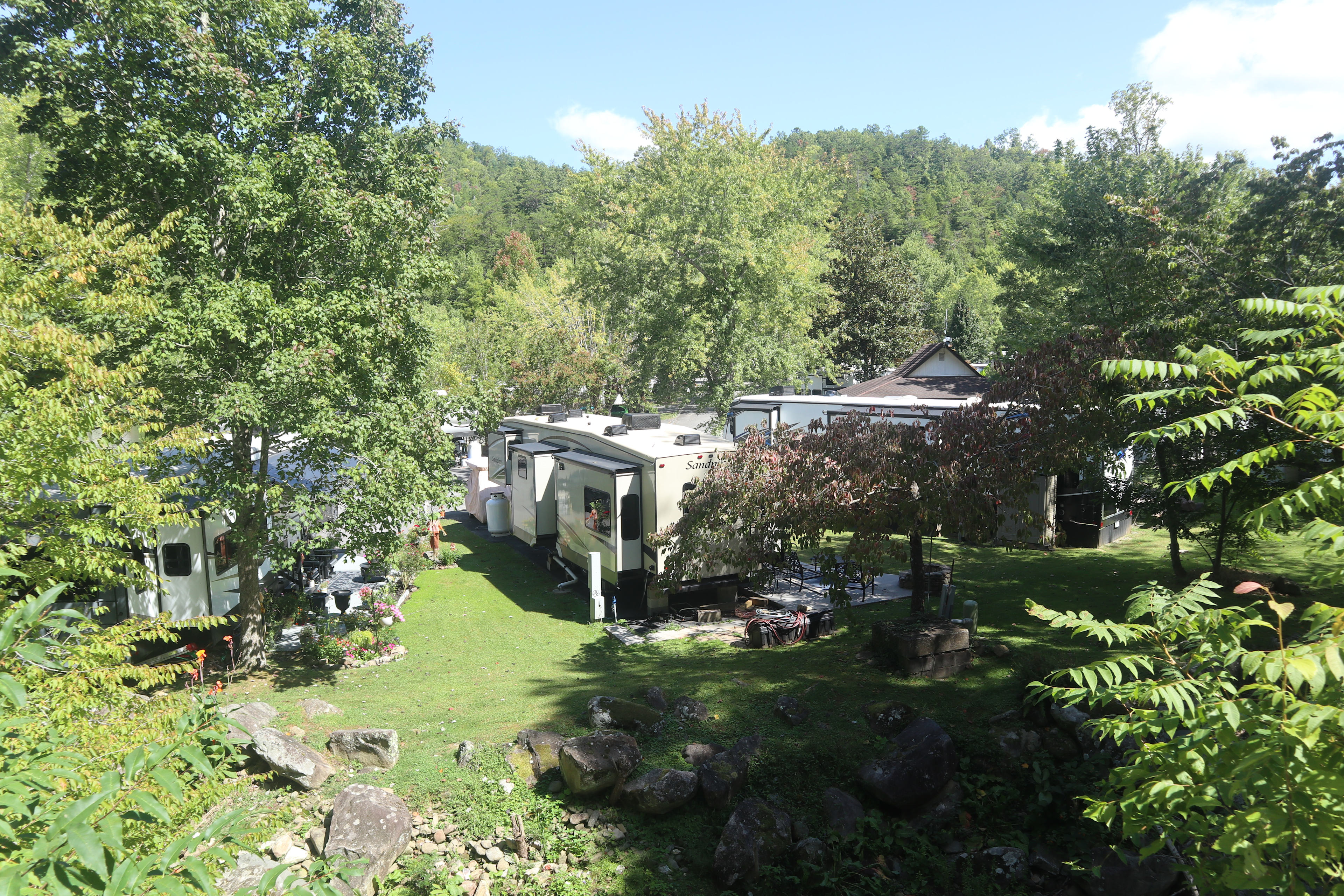 Gatlinburg Vibes RV Camping