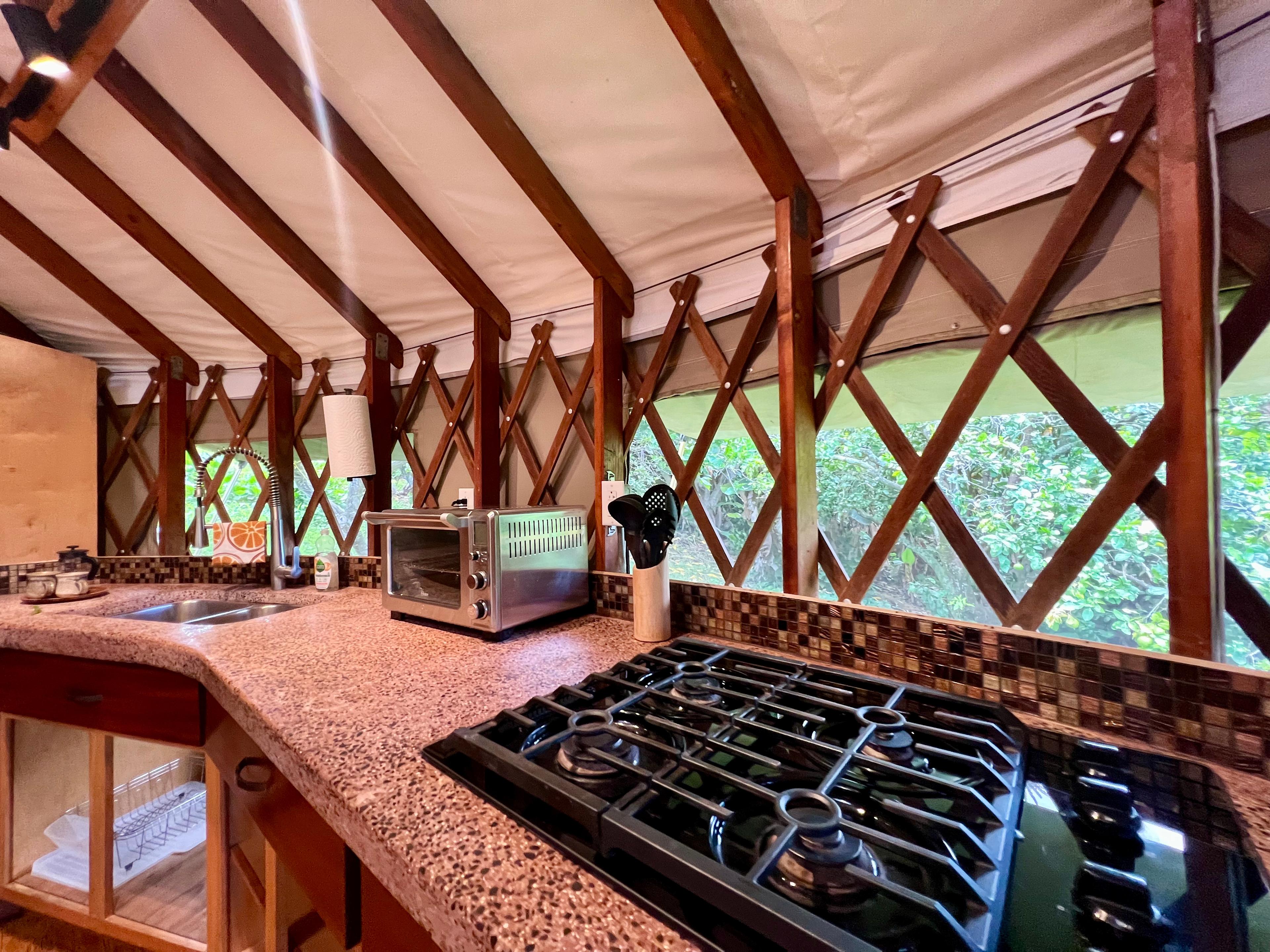 Magical yurt, stunning spa bathroom