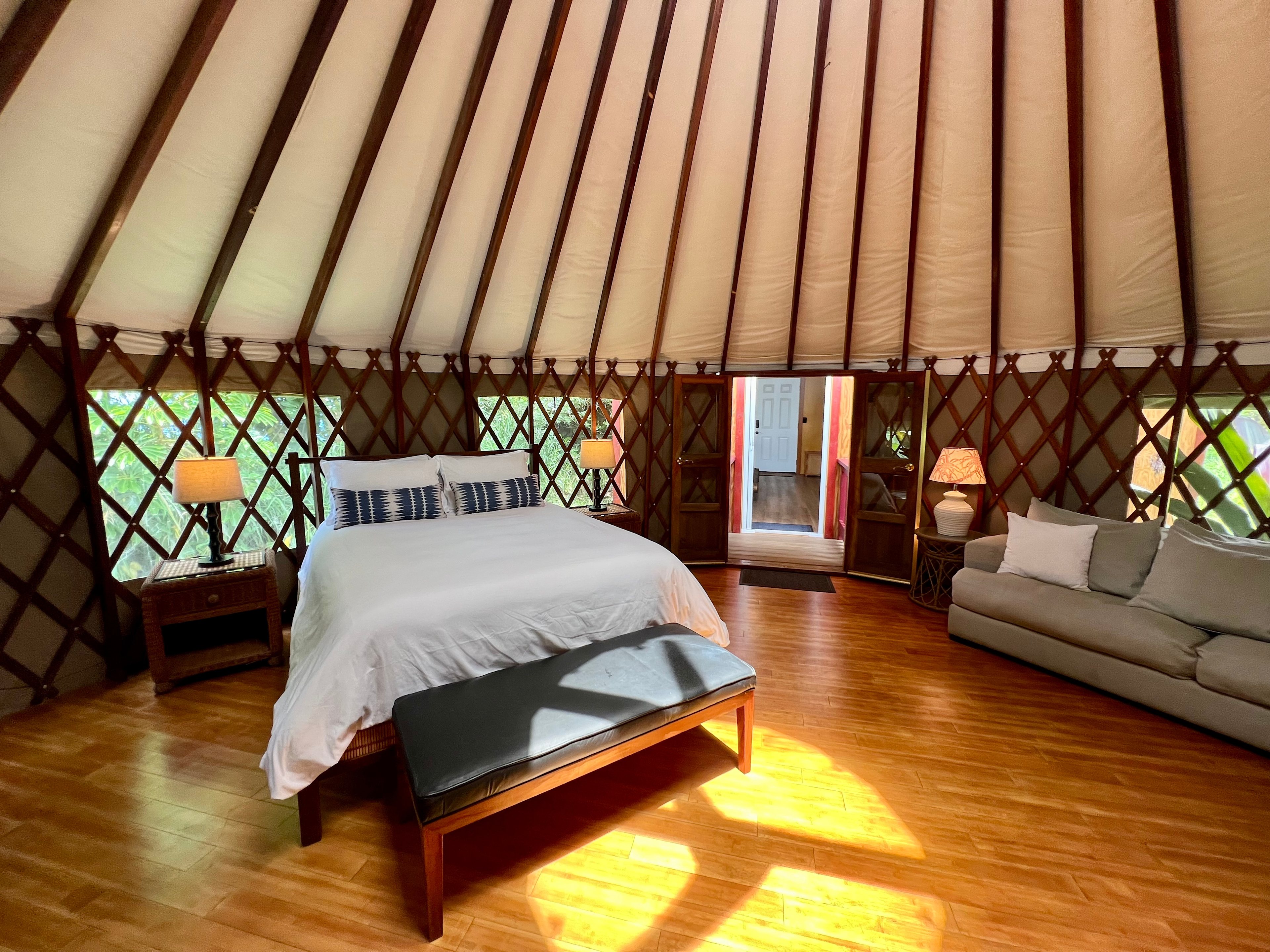 Magical yurt, stunning spa bathroom