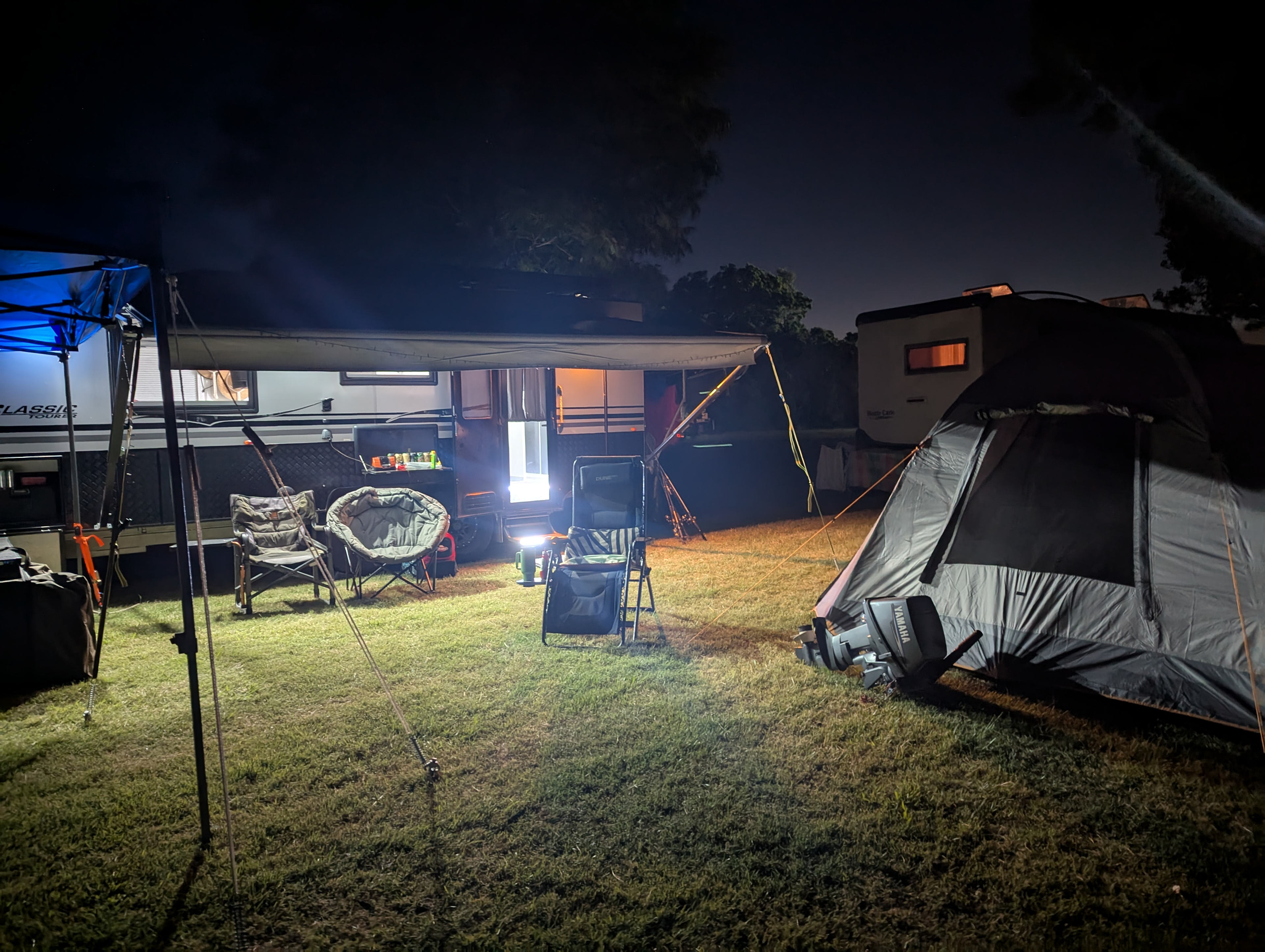 River terrace camping Cowper 2460