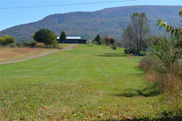 Peaceful. 
Serene. 
Secure 
Come and enjoy your stay here with the  Cherokee National Forest almost close enough to touch 