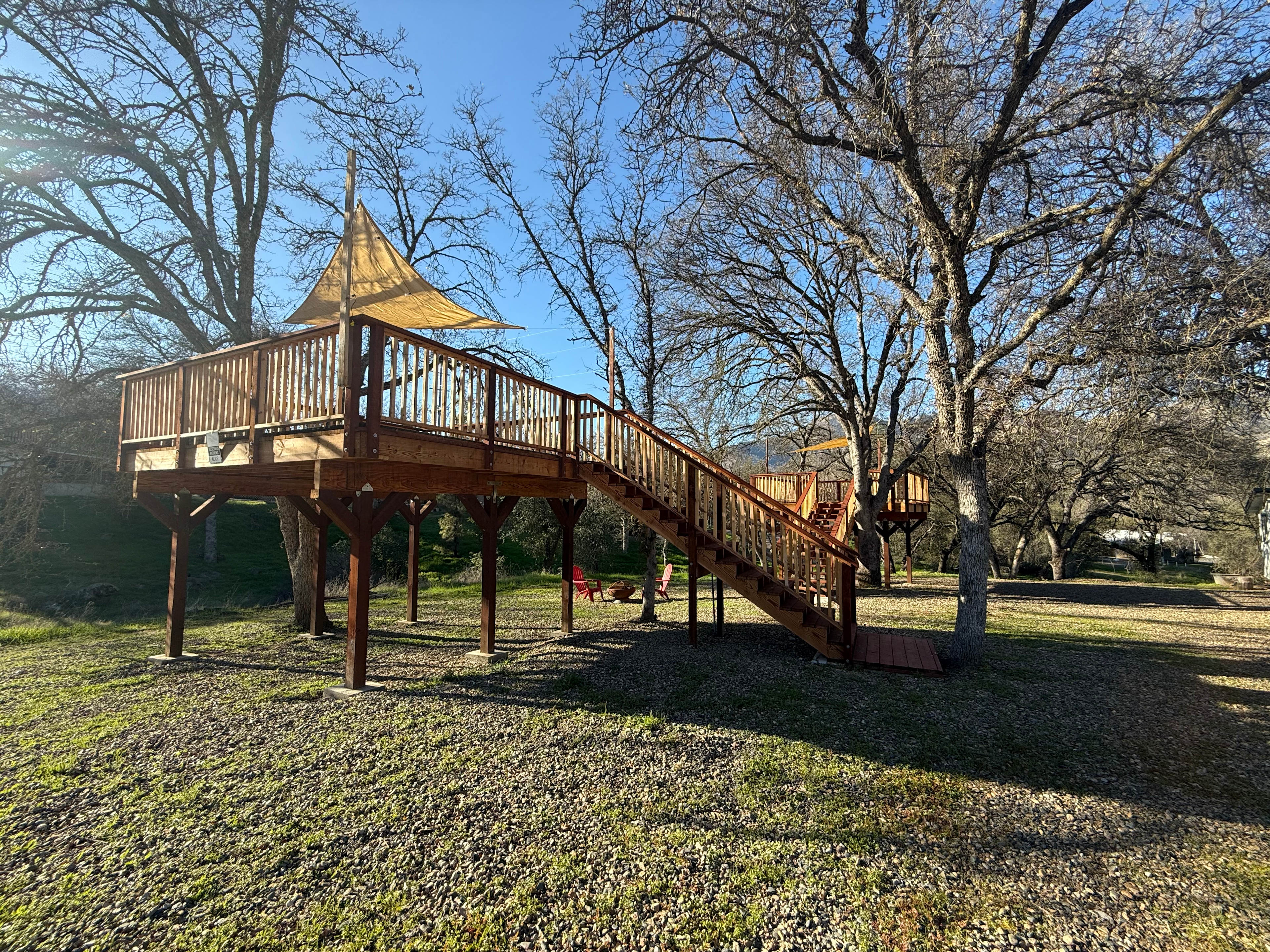 Treehouse Camping w Deck!