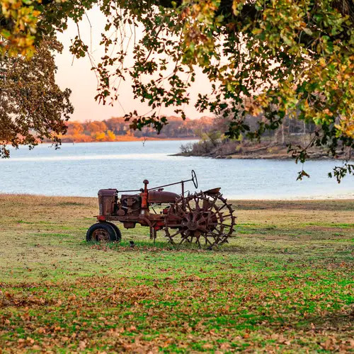 Waterfront Hideaway Ranch