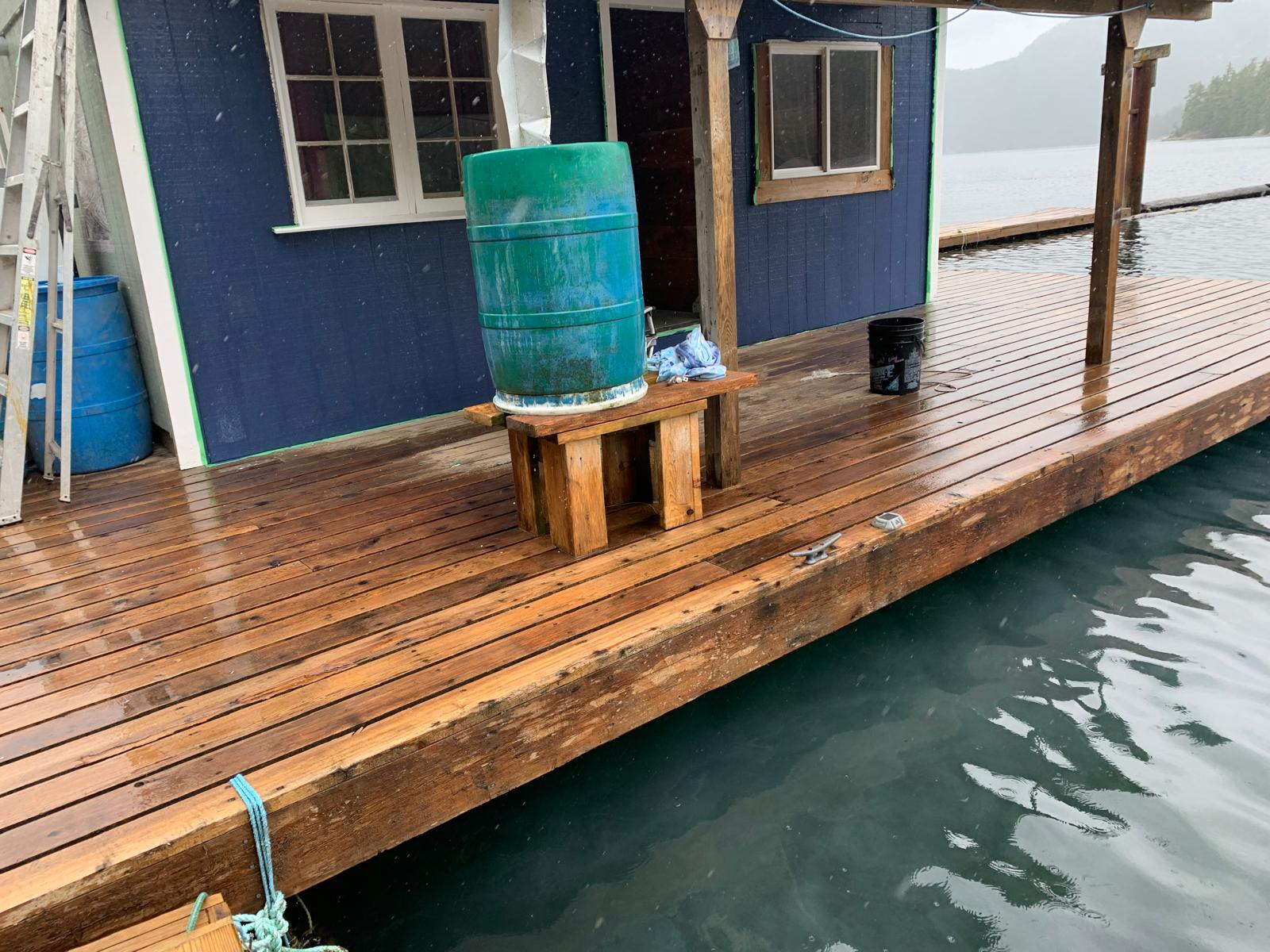 Fishy Pete’s Bones Bay Lodge