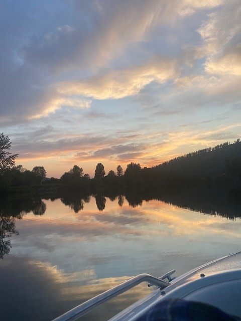 River Bliss | Boat Dock | Hook Up