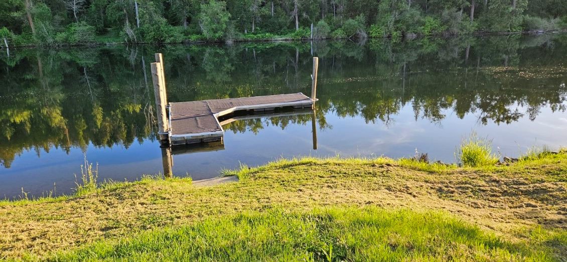 River Bliss | Boat Dock | Hook Up