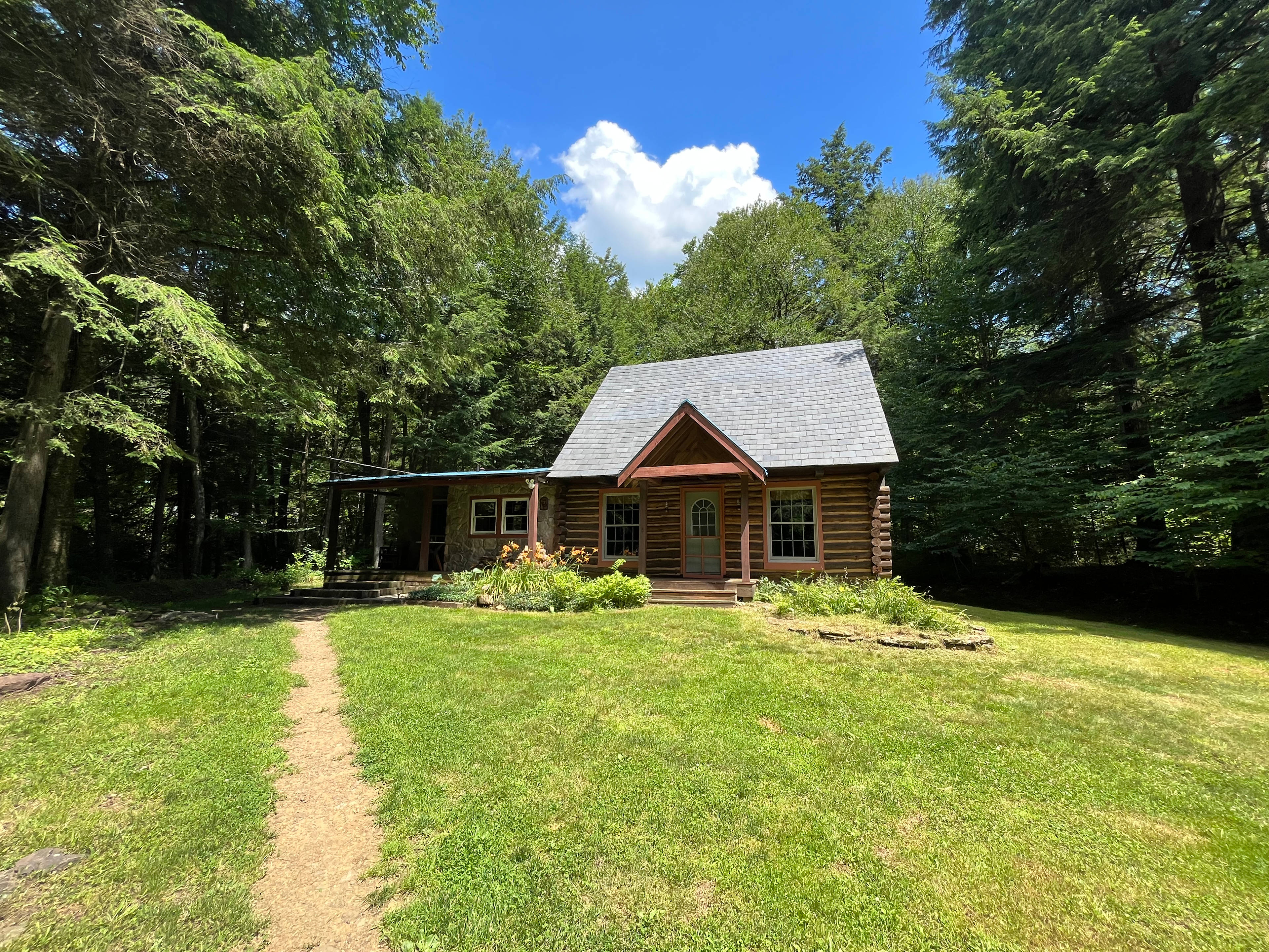 Hickory Creek Haven-Creekside Cabin