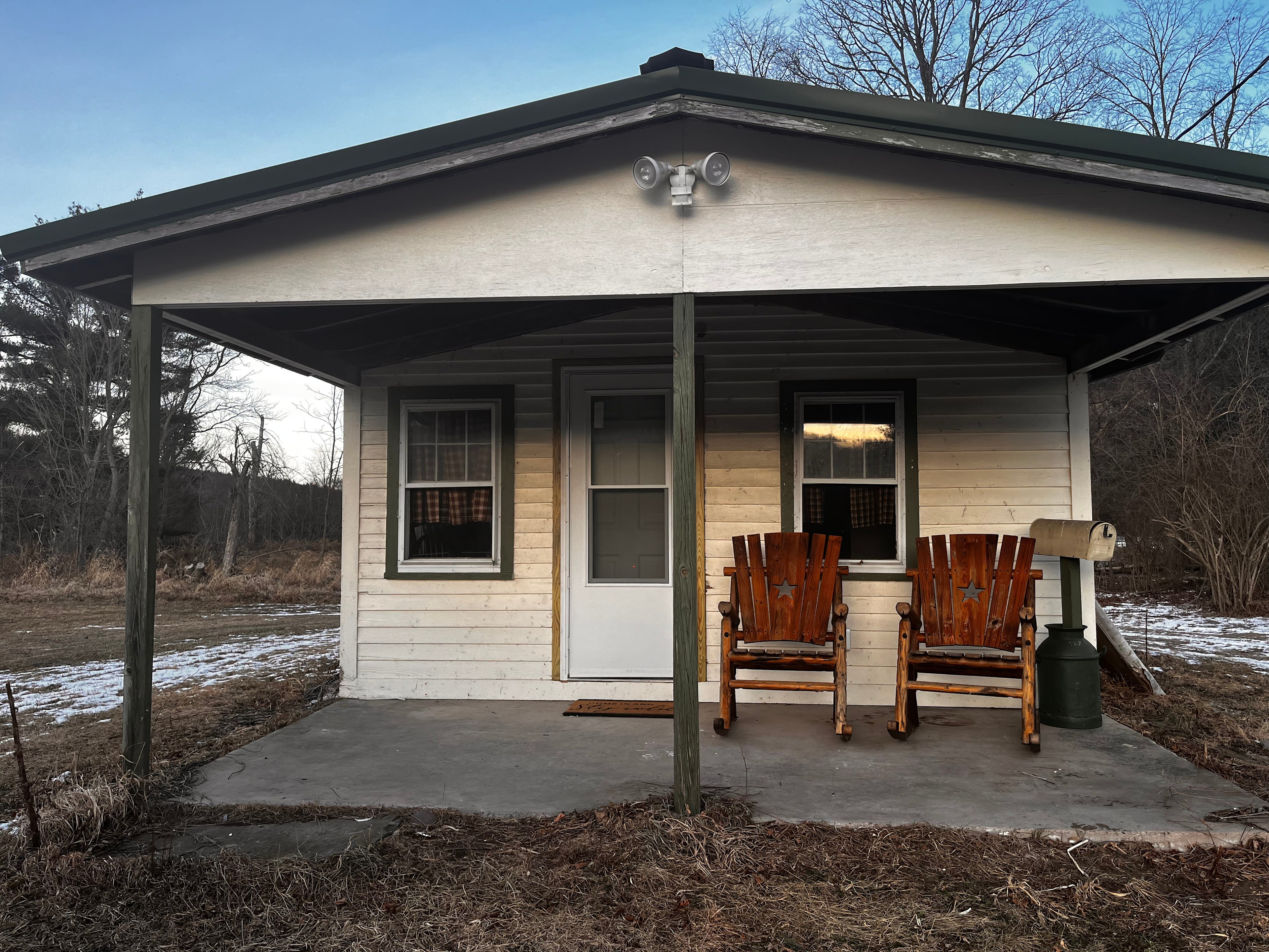 River Oasis with Hot tub