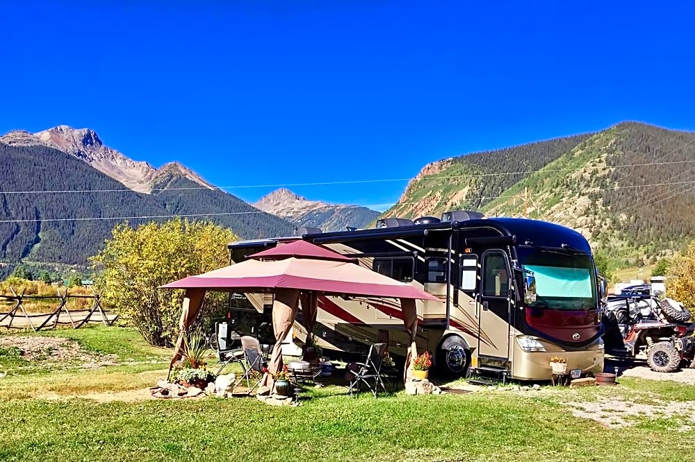Silverton Lakes RV Resort