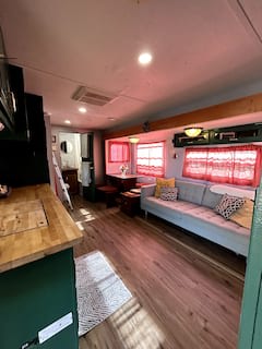 Cozy Gorge Views Glamping Getaway