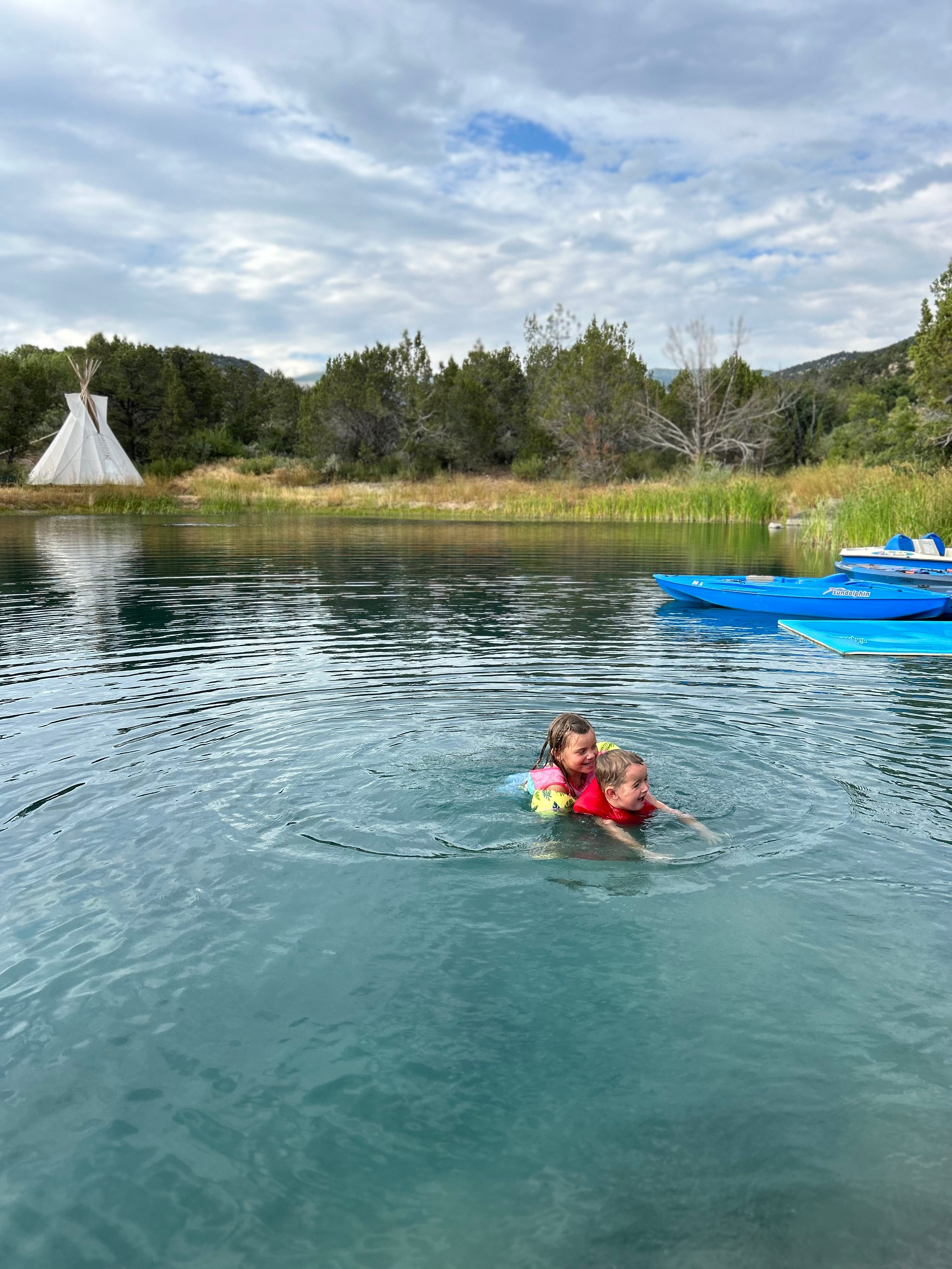 Private outdoor mini-retreat Camp7