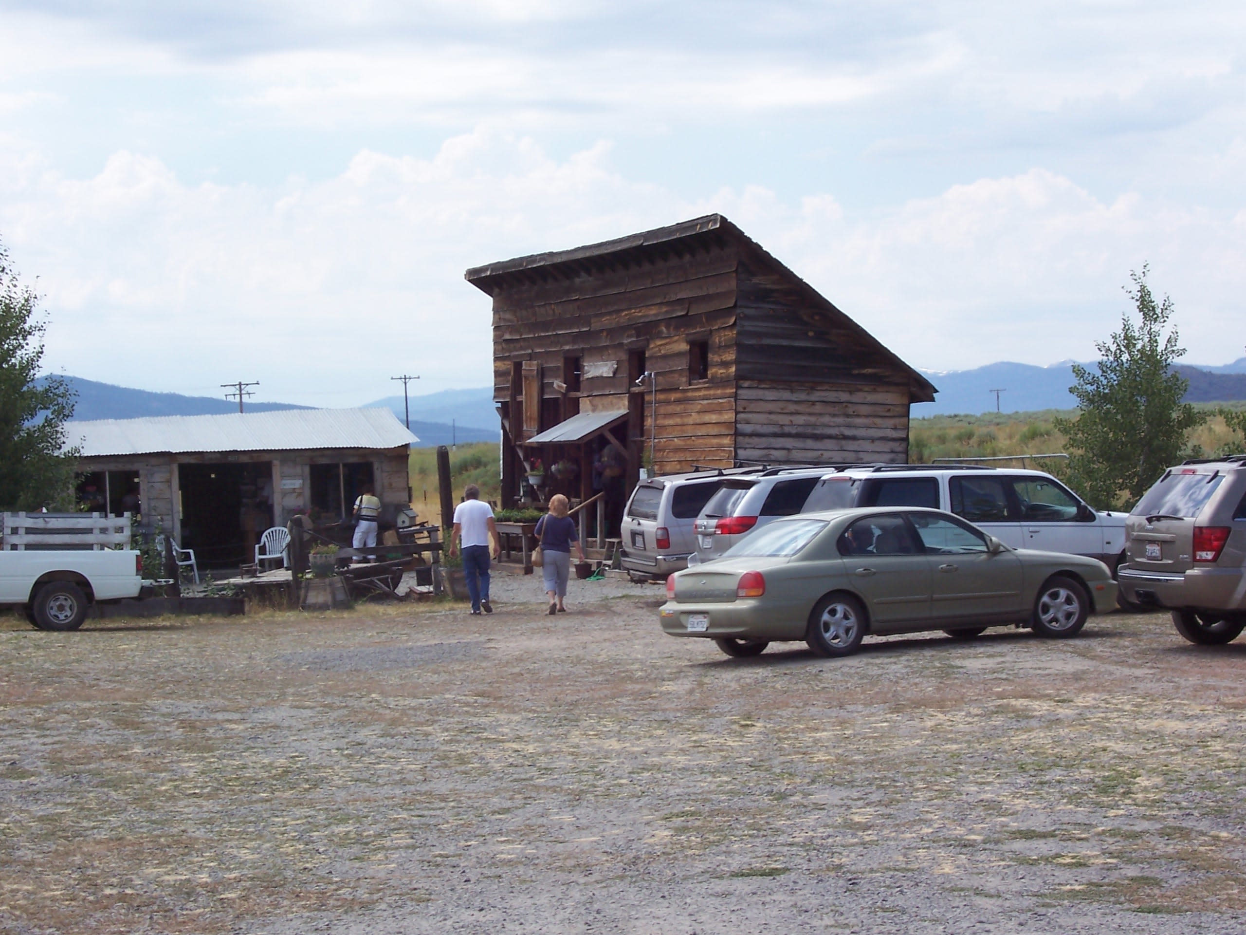 Sierra Farms Meadow View Camp Sites