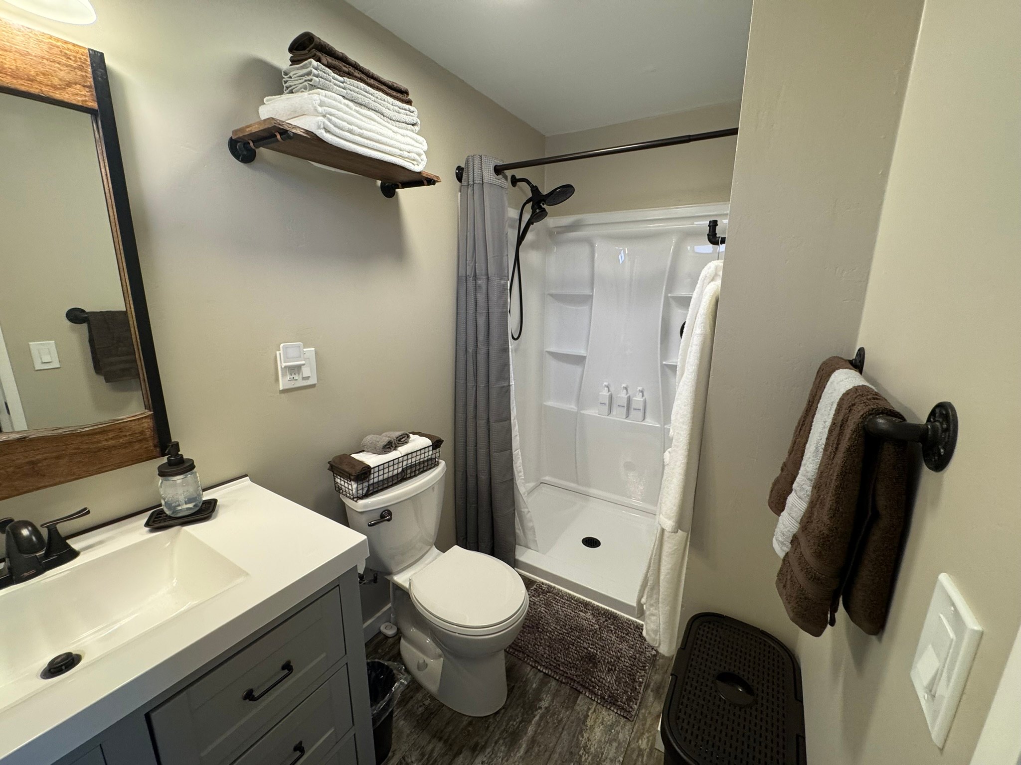 Creekside Retreat on 3 Acres!