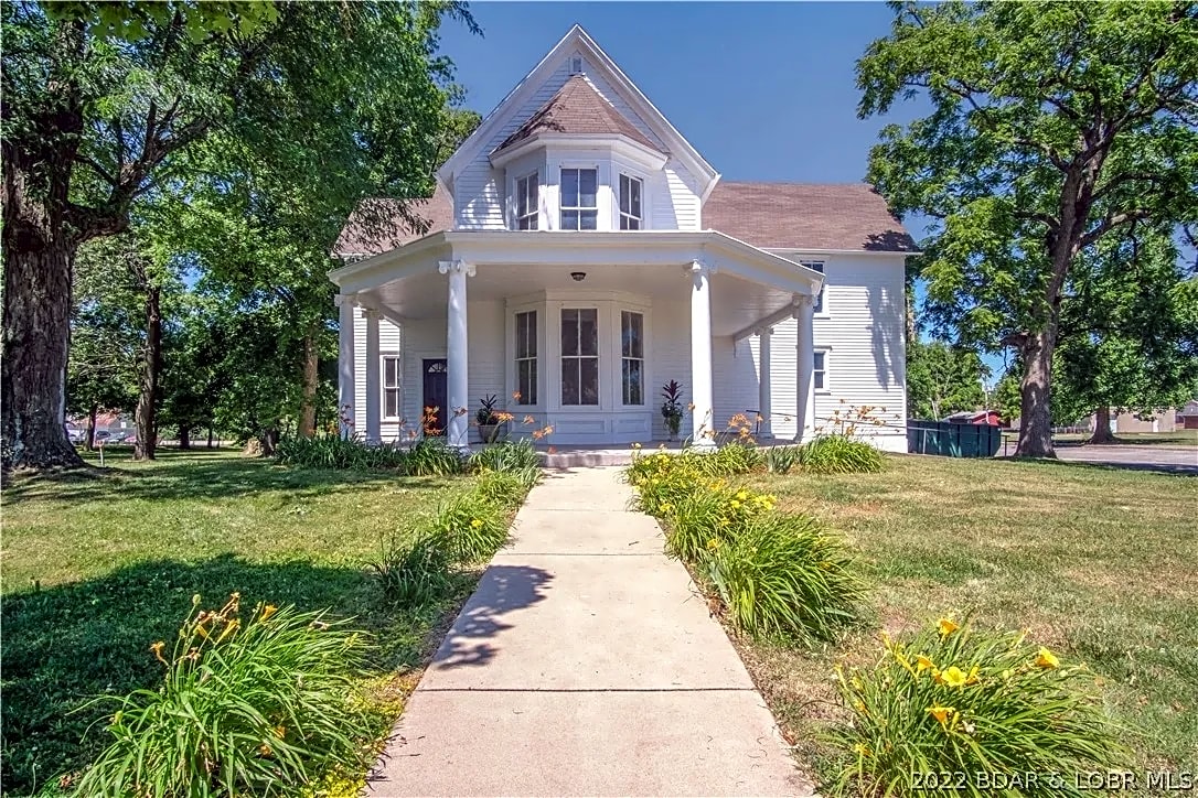 The Historic Moneymaker Lodge