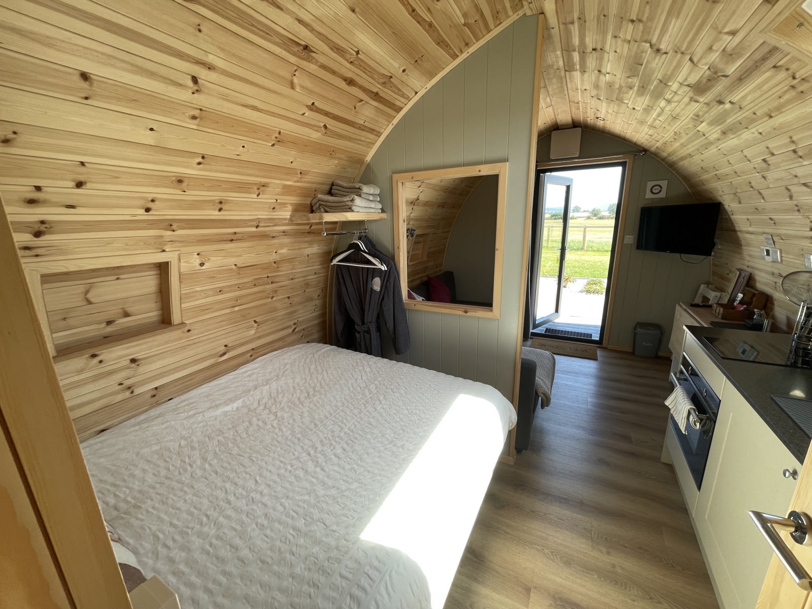 Roseacre Retreat - Adult Only