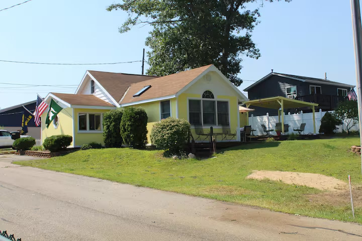 The Family Cabin, Charming, Pure Michigan
