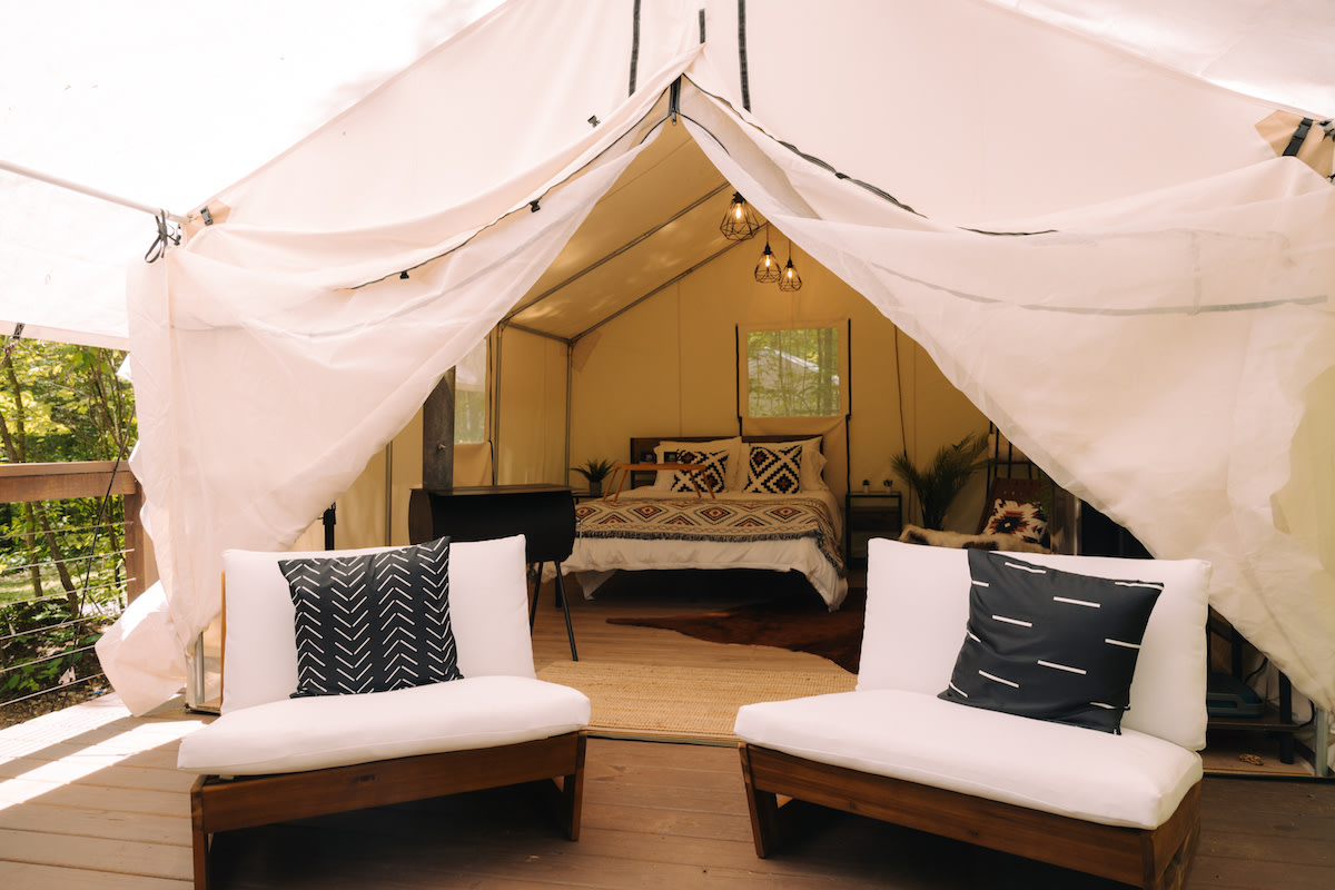 Luxury glamping tent at Rustic Acres — fully-furnished, near hiking and biking trails in Clarion County, Pennsylvania.  Private and relaxing.