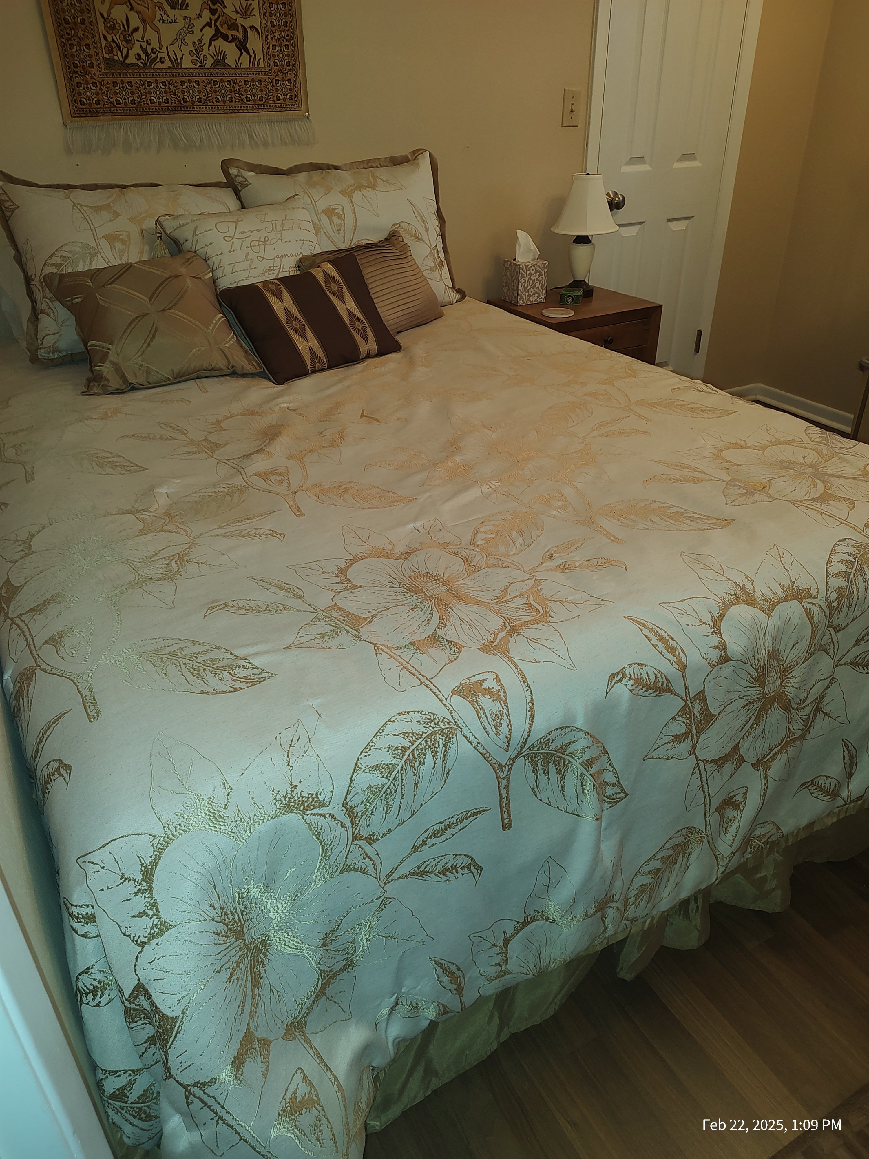 Charming 1 BR 1 BA in 2/2