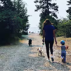 Your lake access is a 90 second walk!