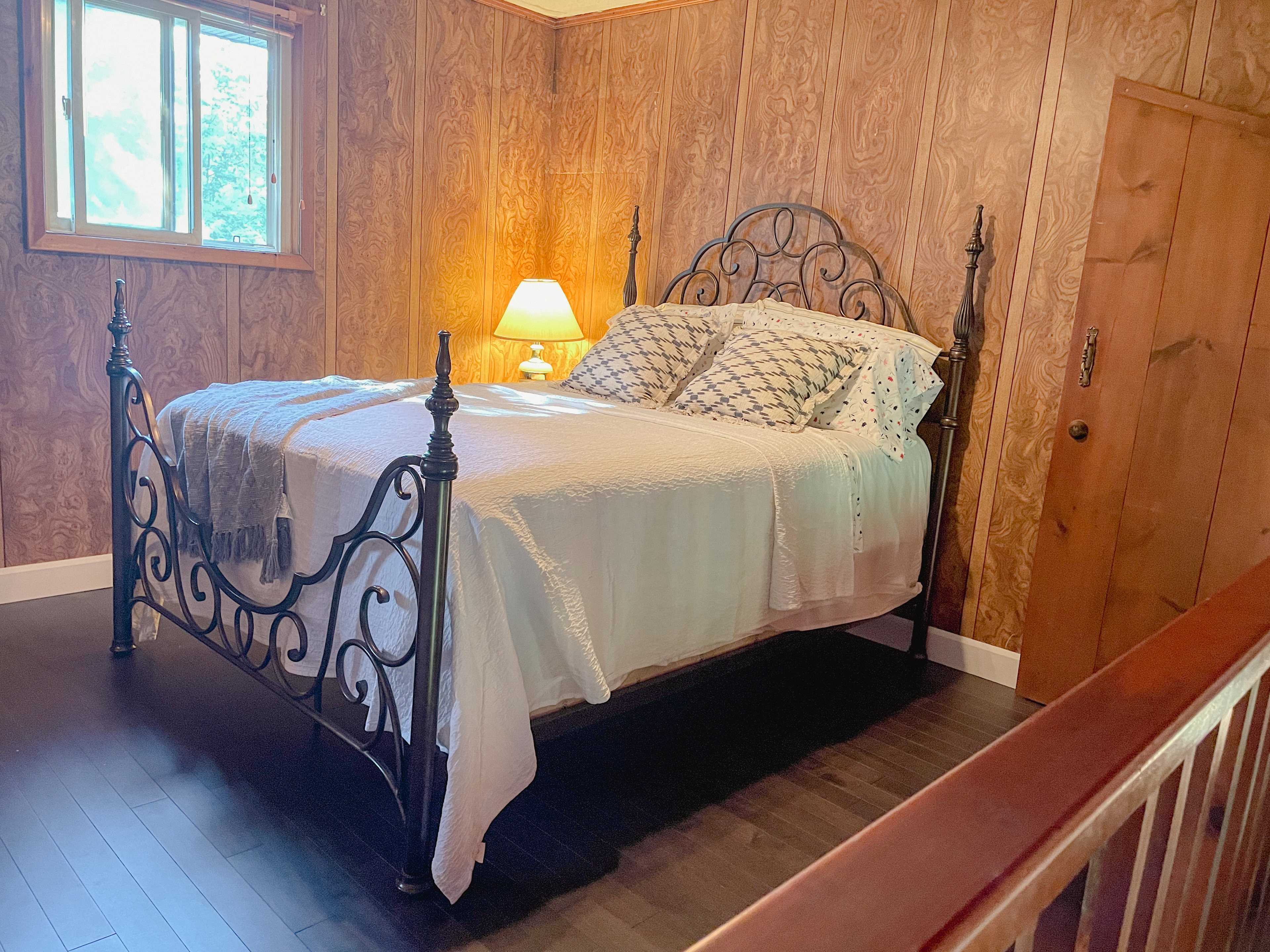 Spacious 3+2 BR Nature Cottage