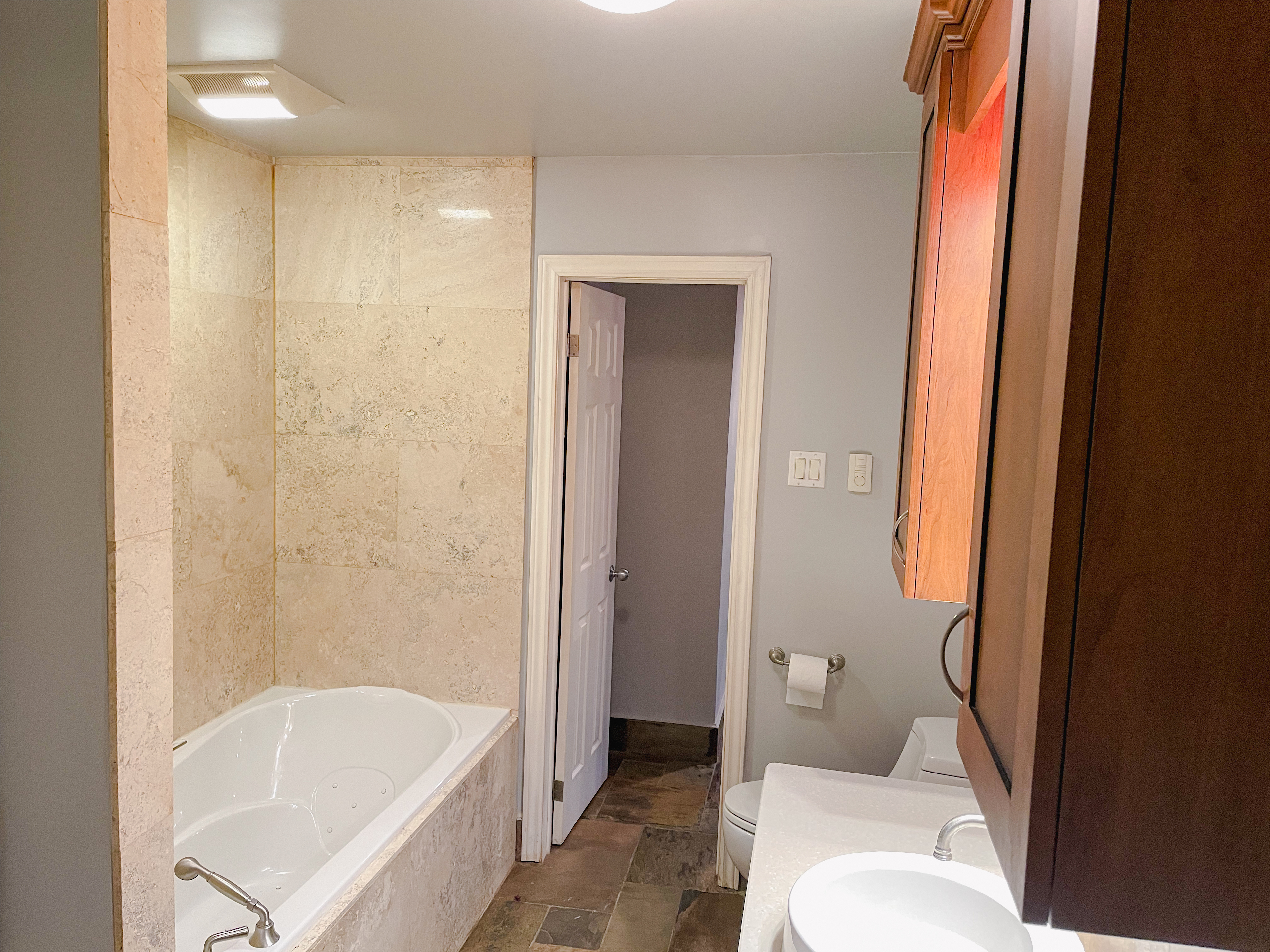 Spacious 3+2 BR Nature Cottage