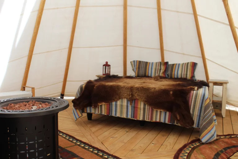 Private outdoor mini-retreat Camp7