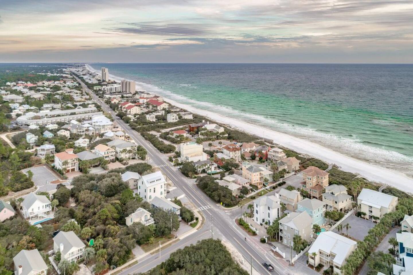 Juanderland RV- Airstream on 30A!