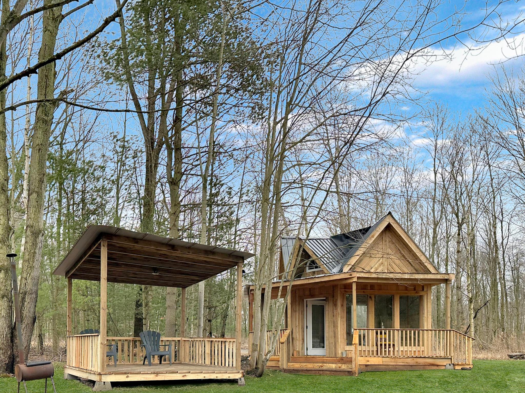 Glamping Getaway-Hike, Grill, Fire