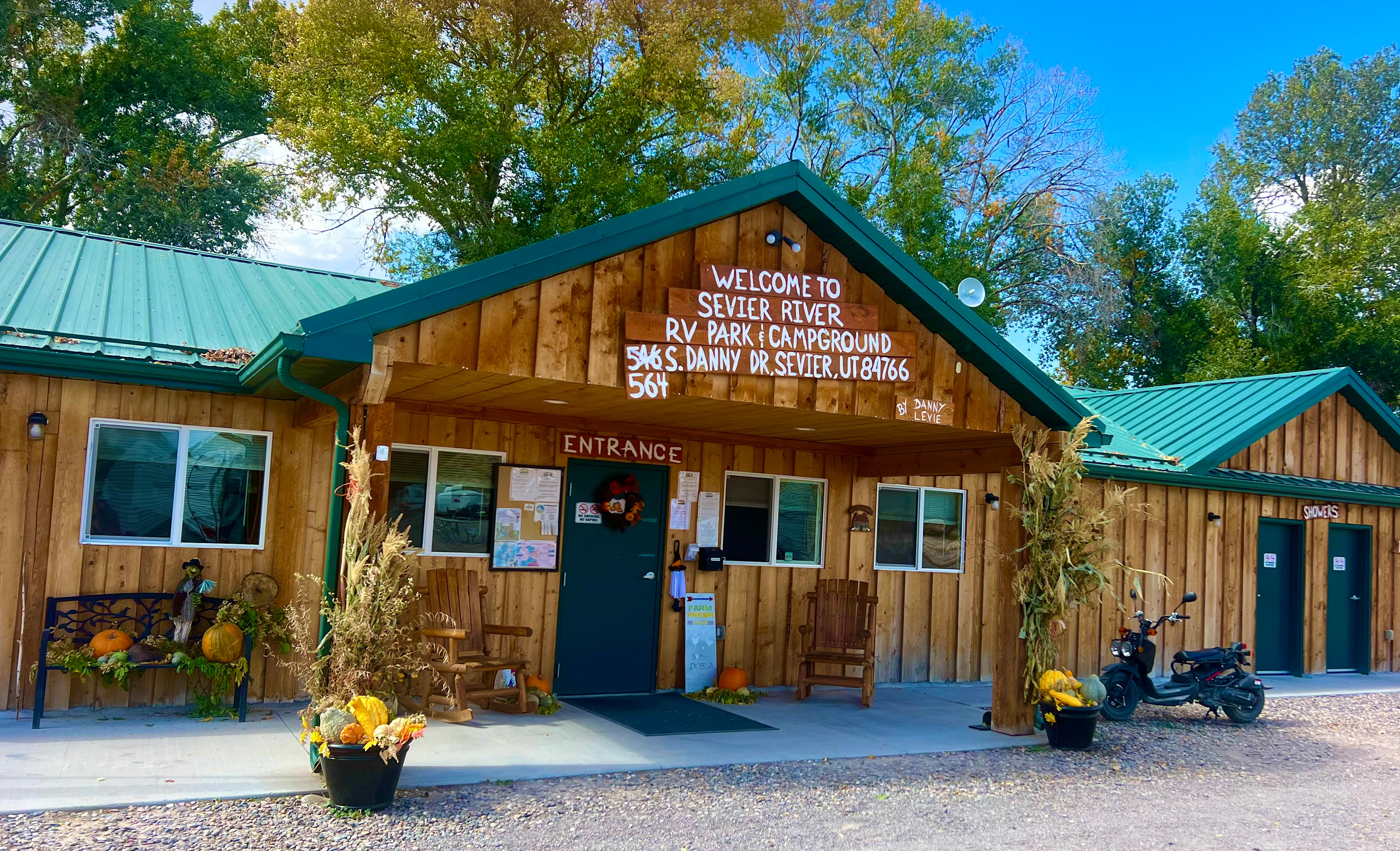 Sevier River RV Park/Themed Cabins